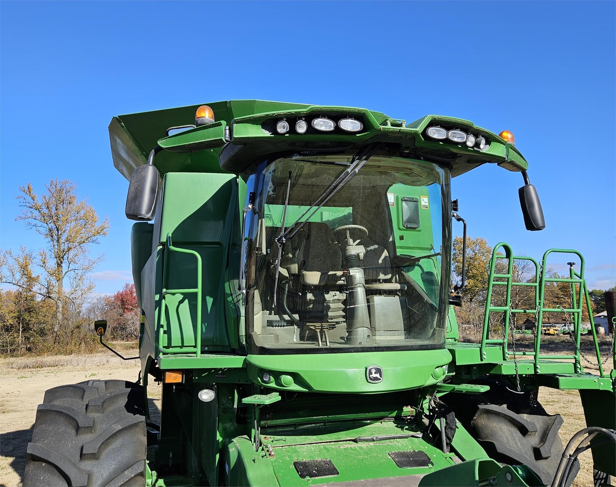 2015 John Deere S680 Combine