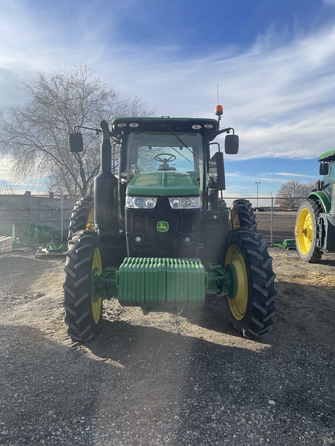 2016 John Deere 7210R Tractor