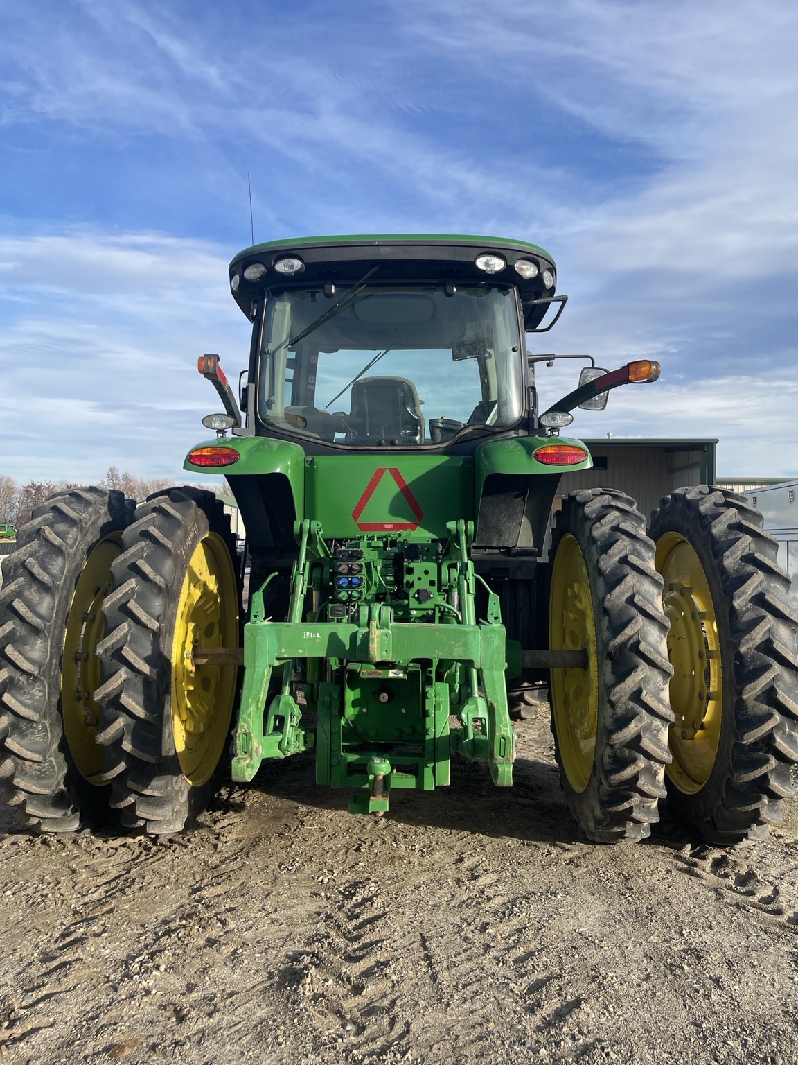 2016 John Deere 7210R Tractor