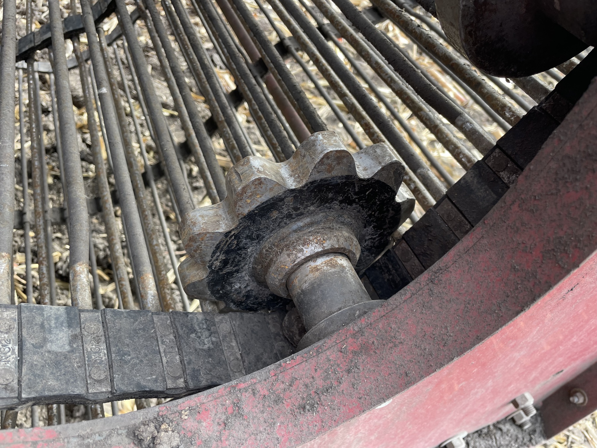 2011 Amity 2700 Beet Equipment