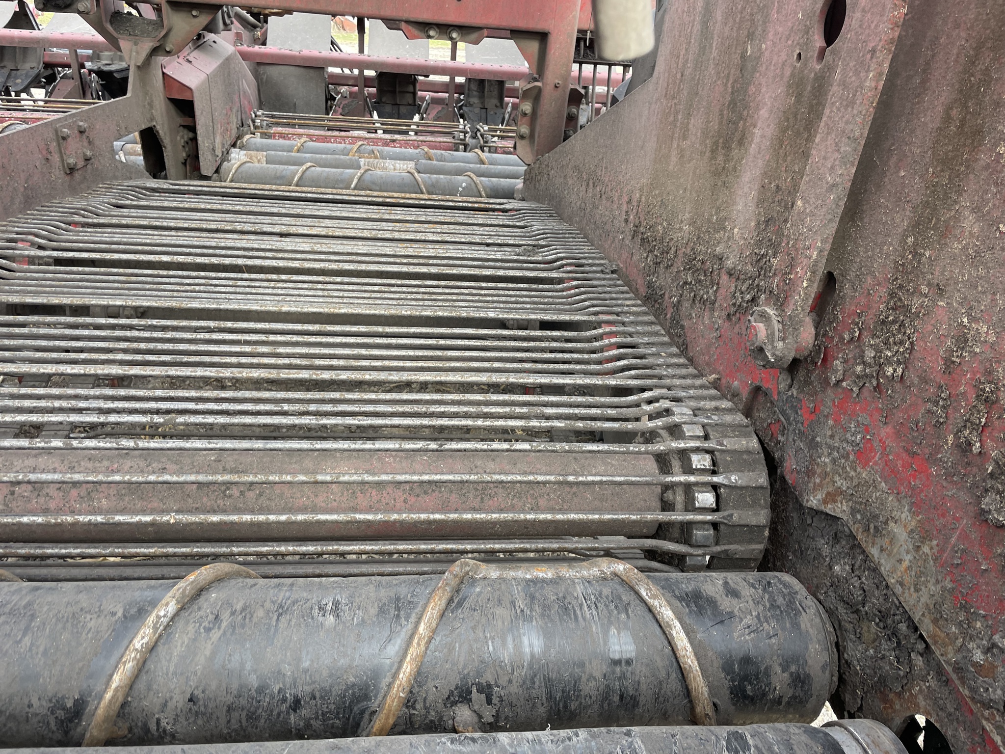 2011 Amity 2700 Beet Equipment