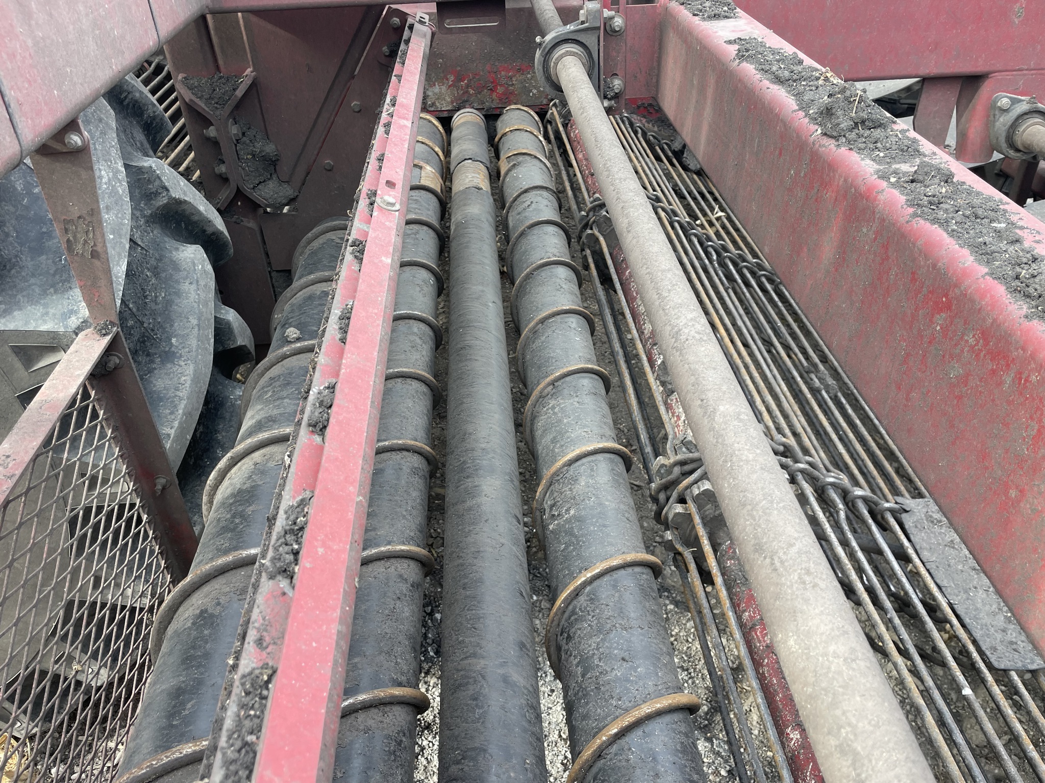 2011 Amity 2700 Beet Equipment