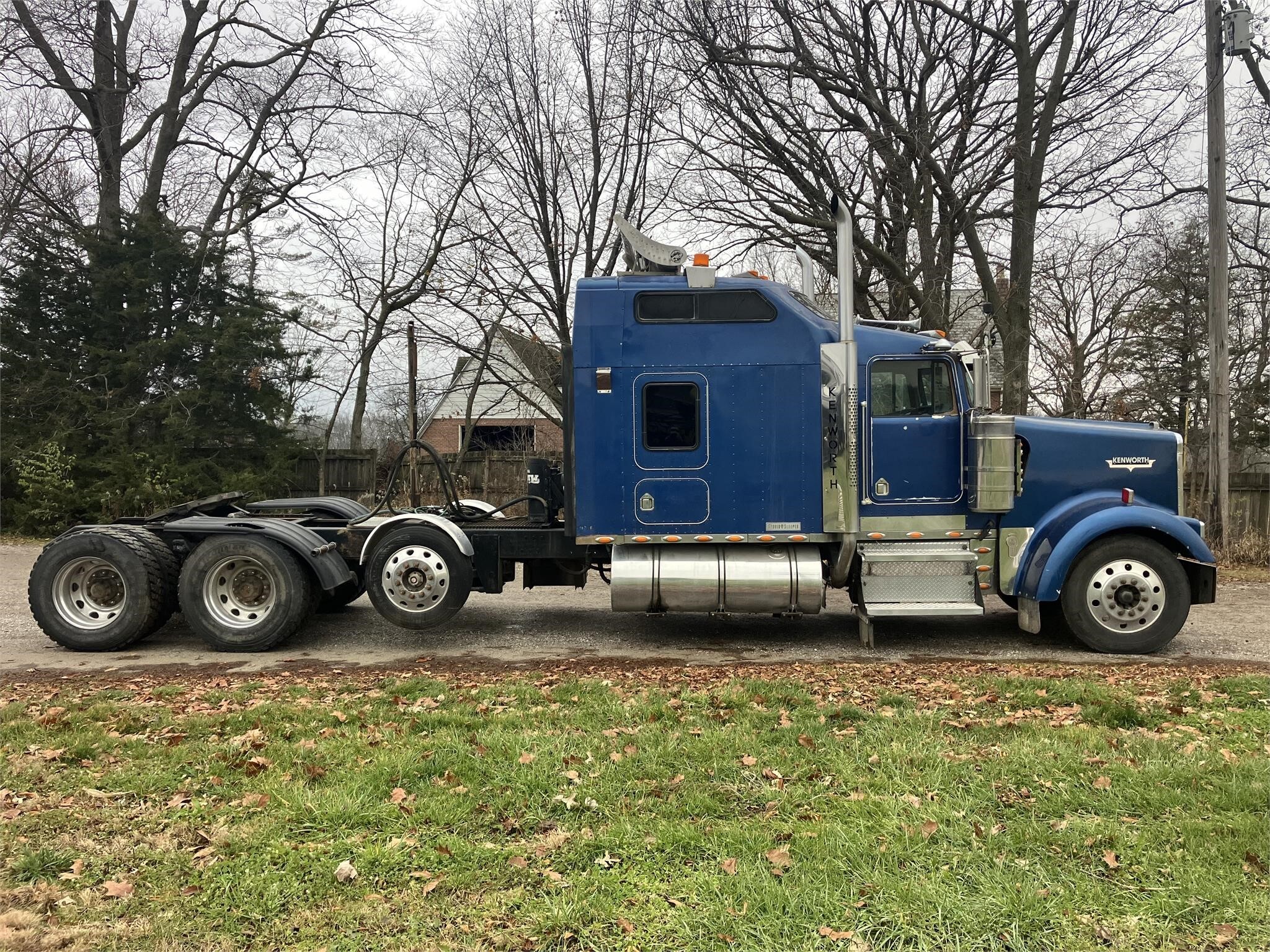 2000 Kenworth W900 Semi Trucks/Trailer