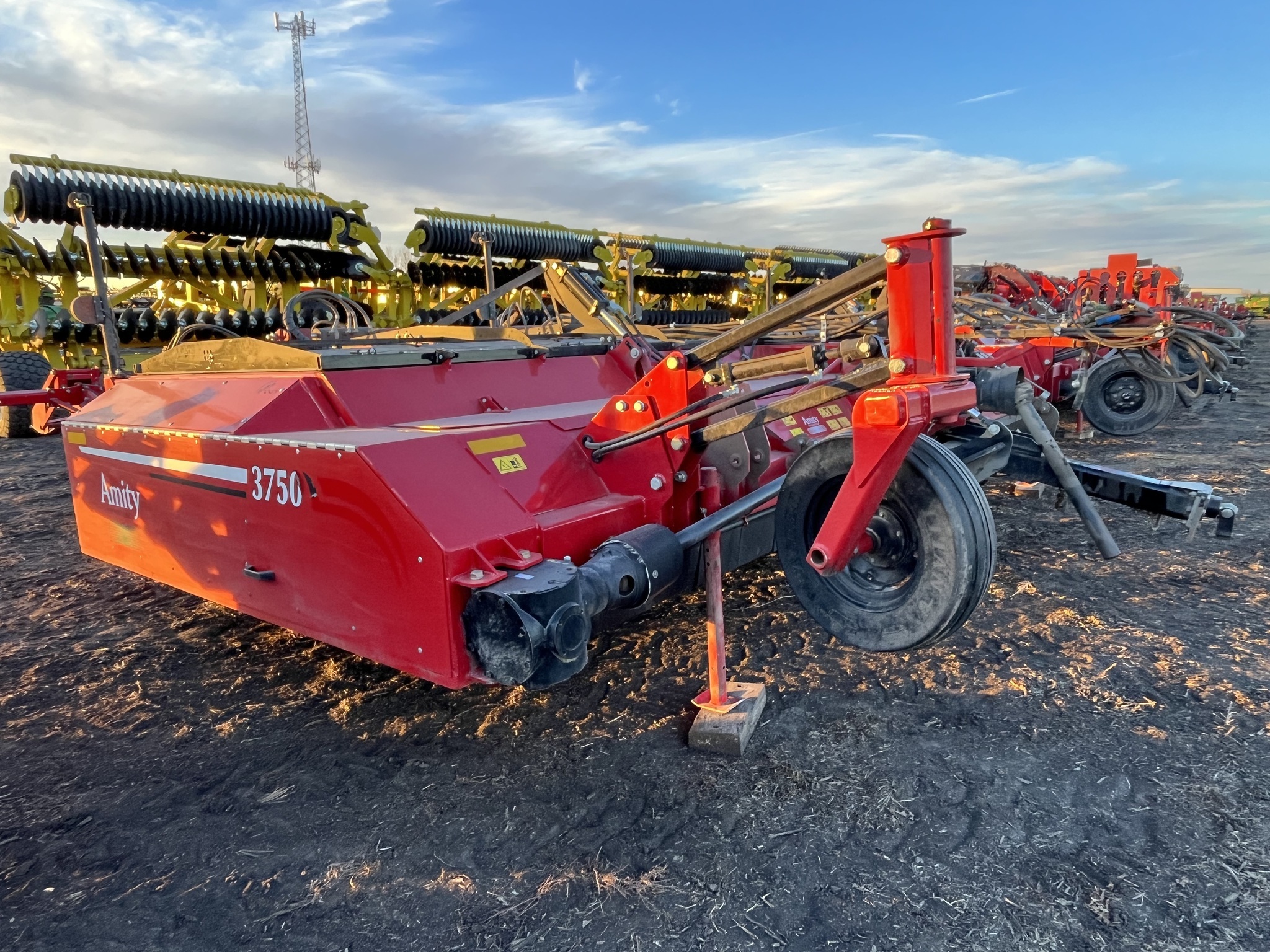 2023 Amity 3750 Beet Equipment