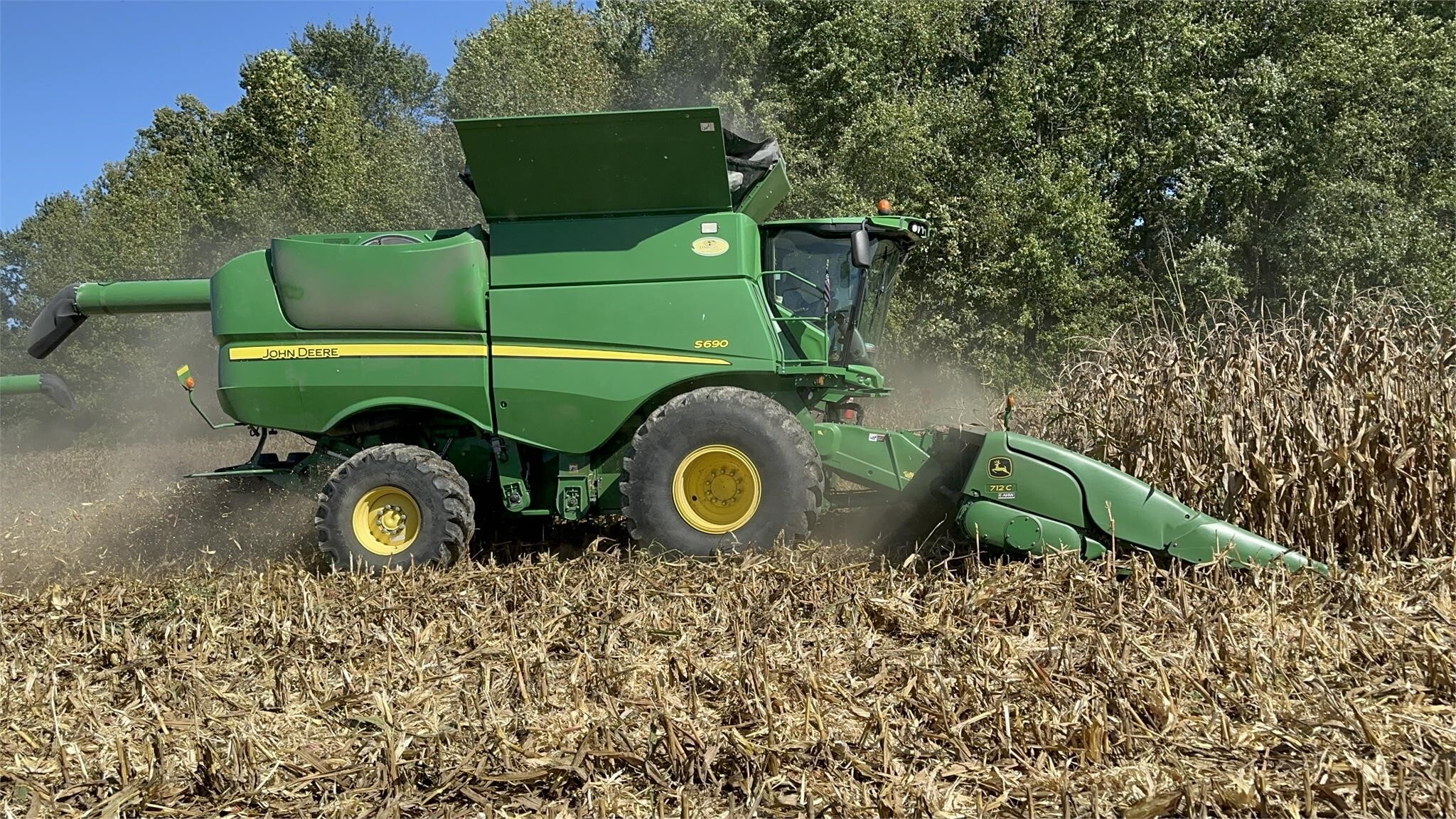 2012 John Deere S690 Combine