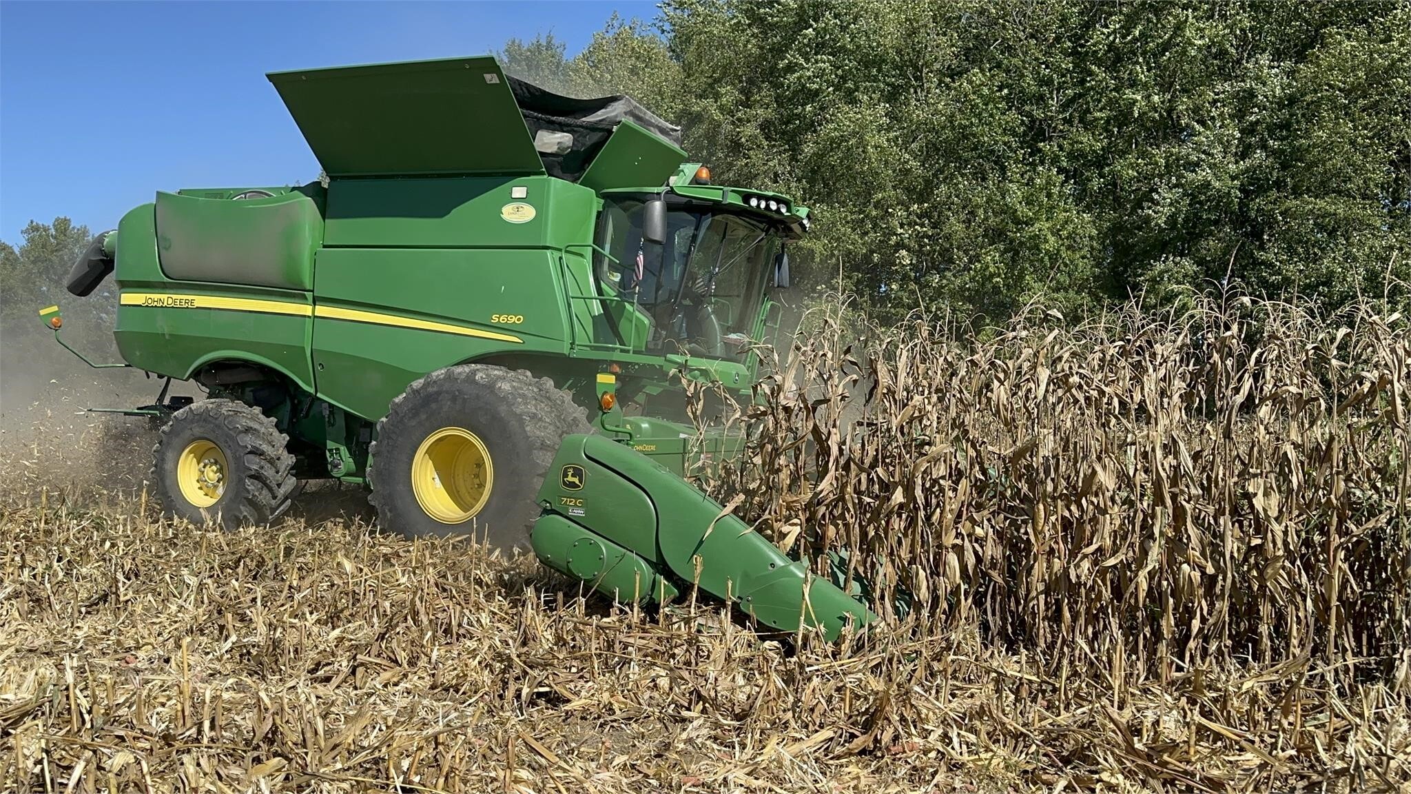 2012 John Deere S690 Combine