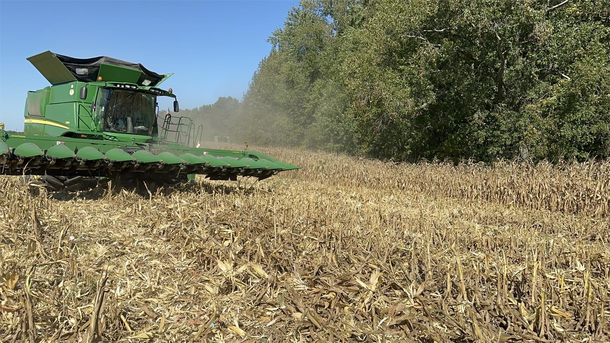 2012 John Deere S690 Combine