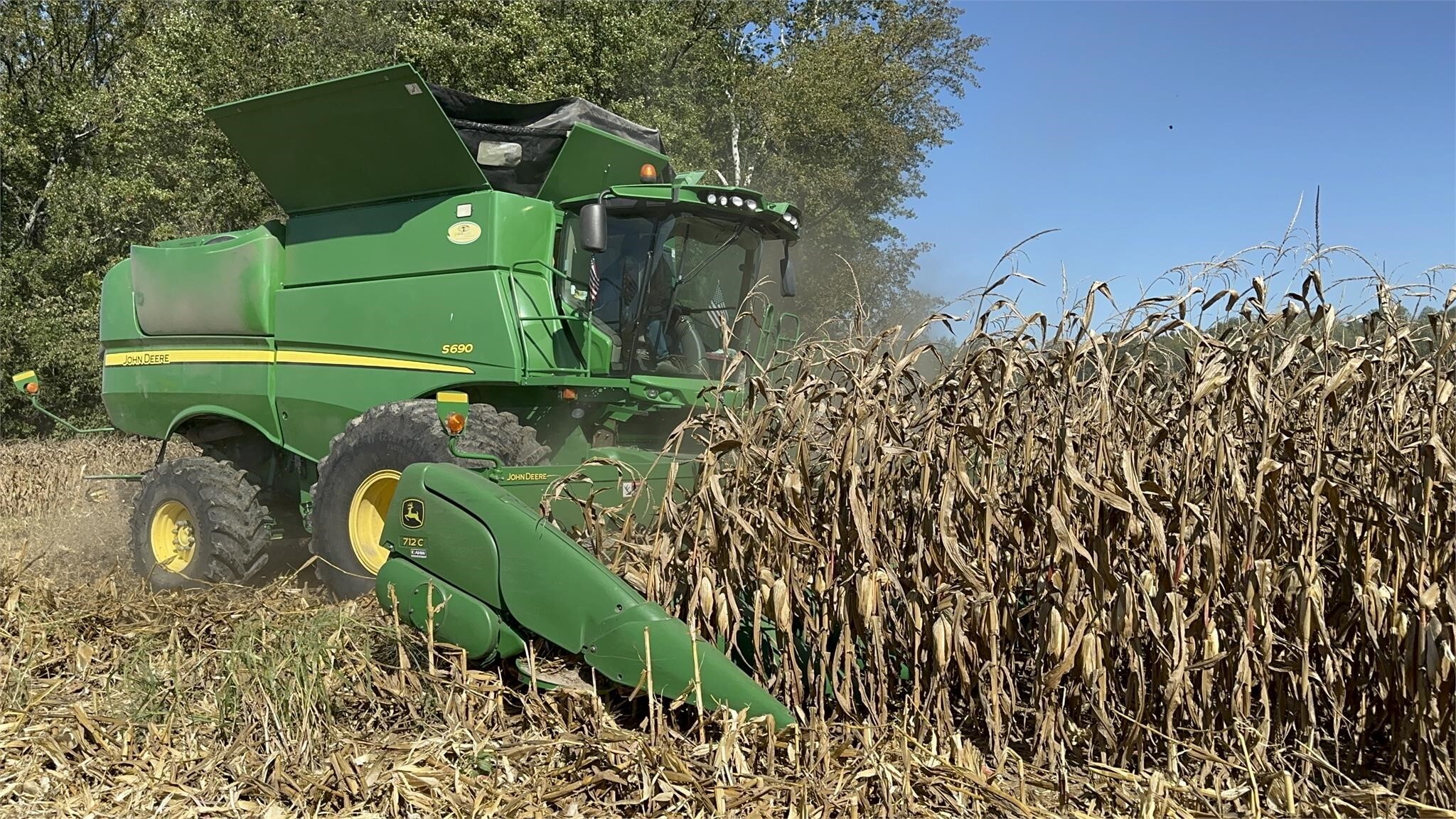2012 John Deere S690 Combine