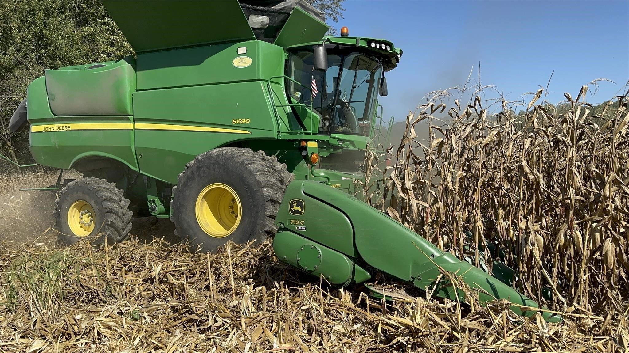 2012 John Deere S690 Combine