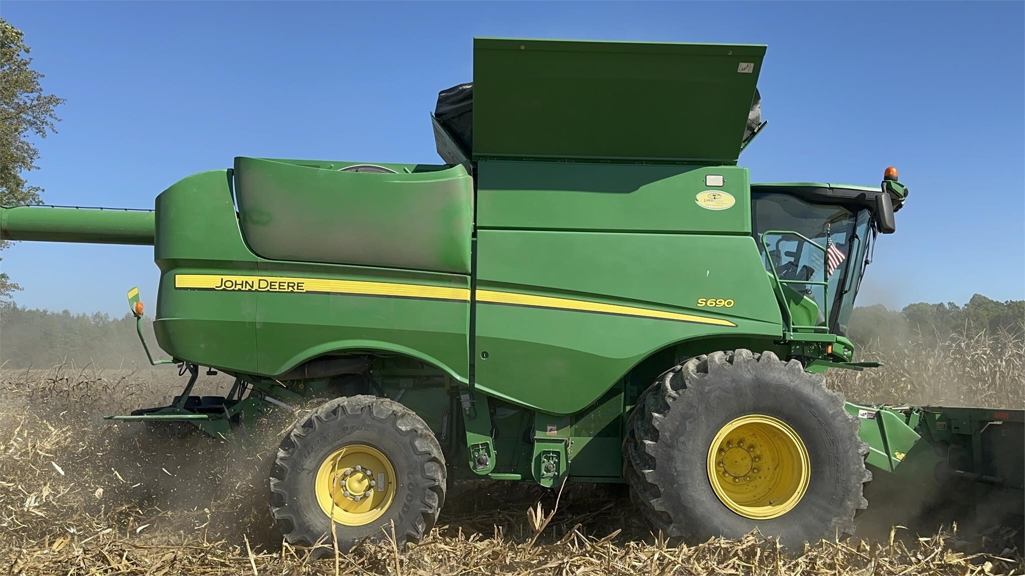 2012 John Deere S690 Combine