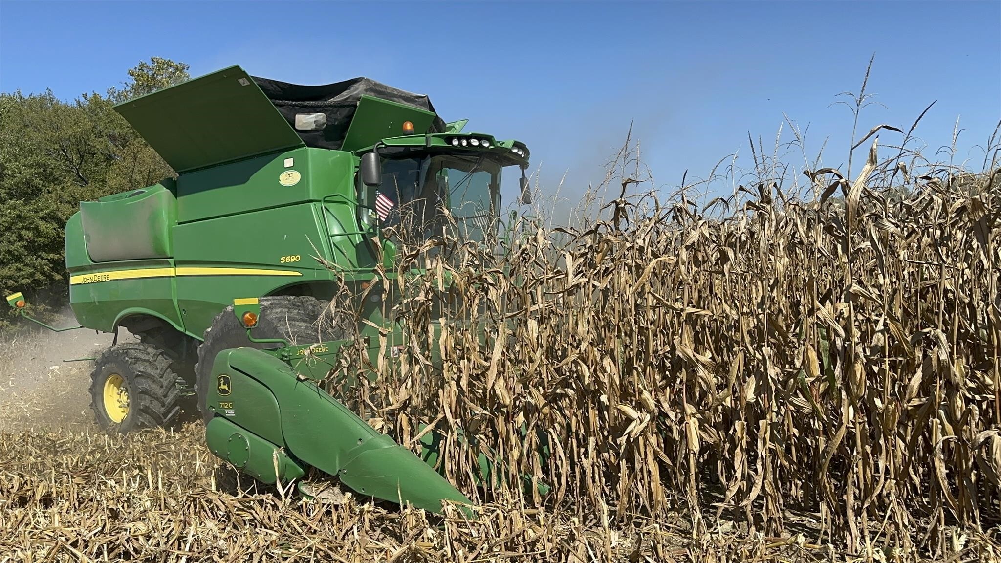 2012 John Deere S690 Combine