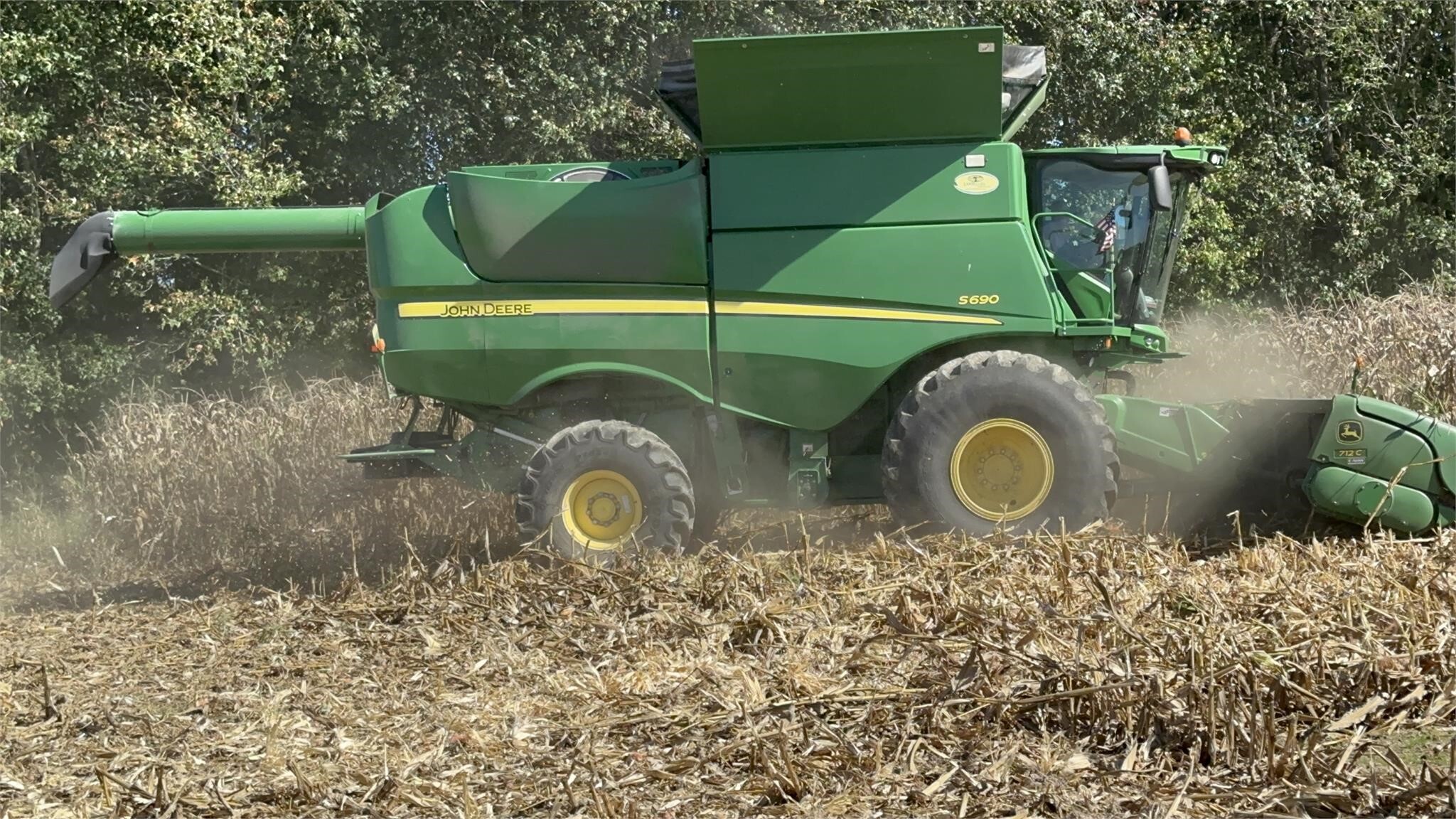 2012 John Deere S690 Combine