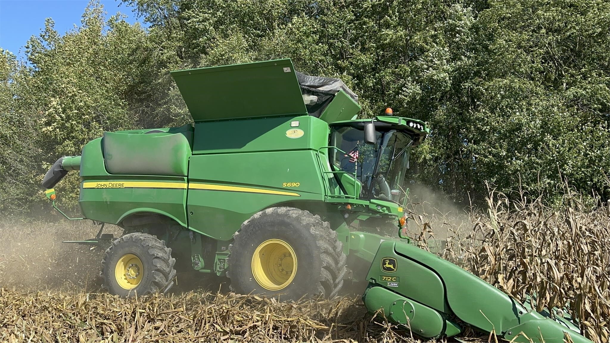 2012 John Deere S690 Combine