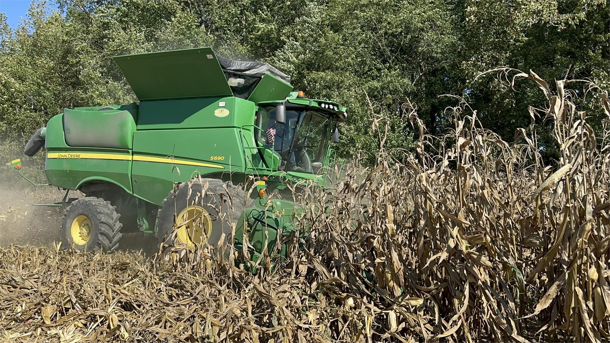 2012 John Deere S690 Combine