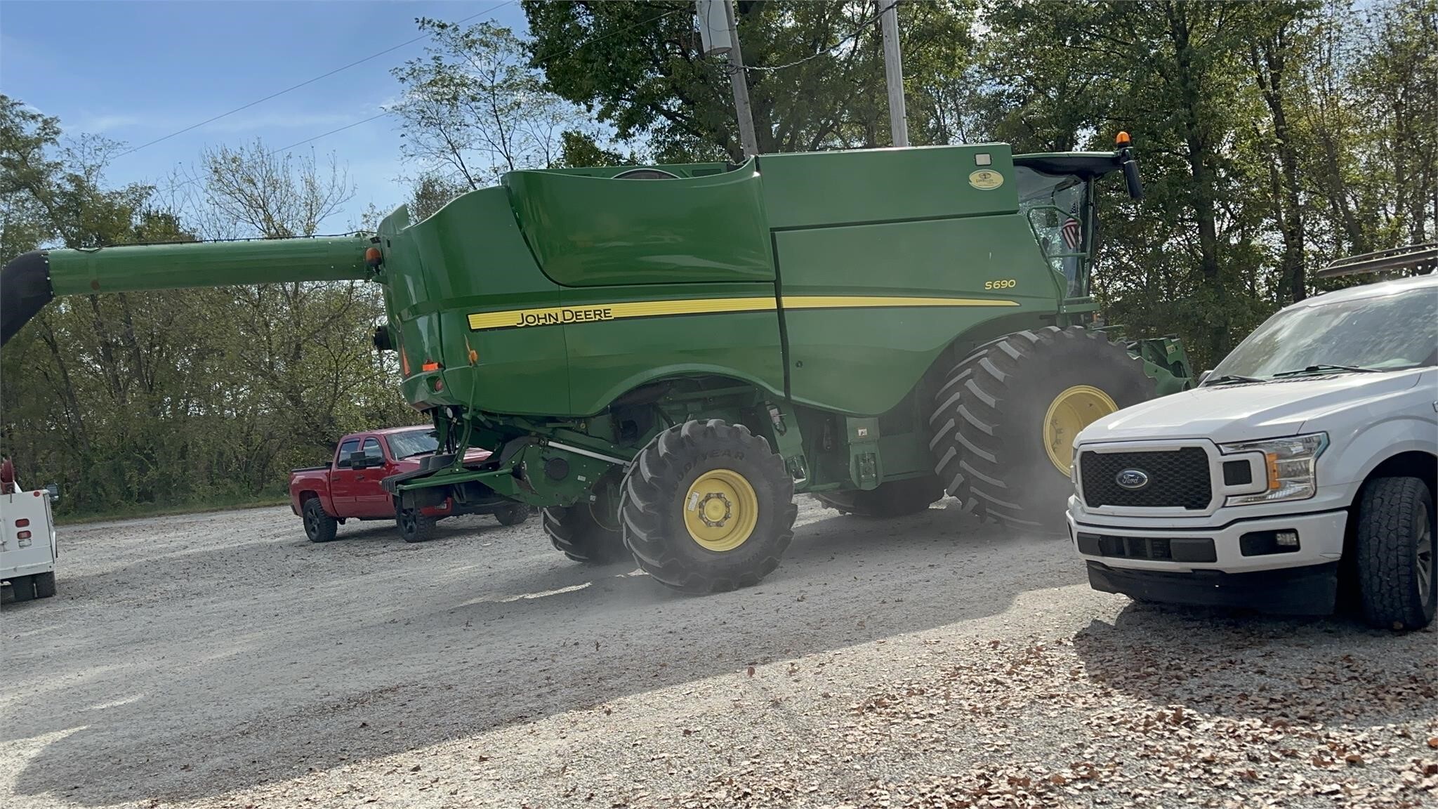 2012 John Deere S690 Combine