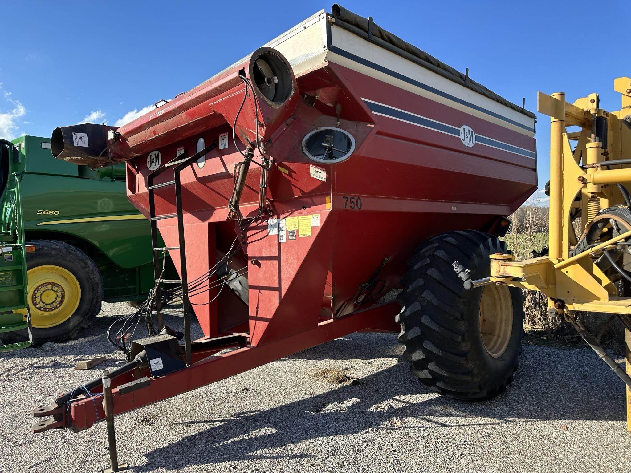  J&M 750-14 Grain Cart