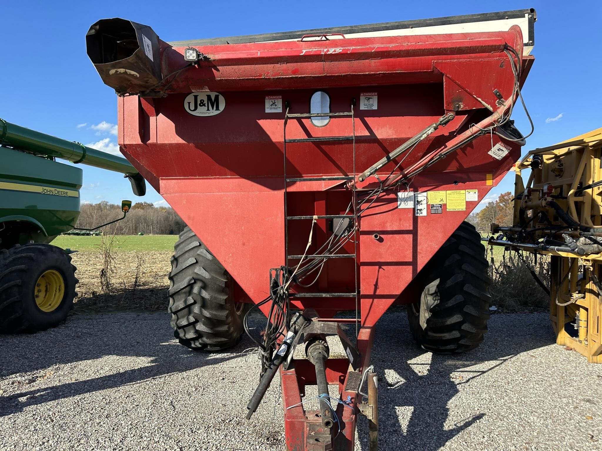  J&M 750-14 Grain Cart