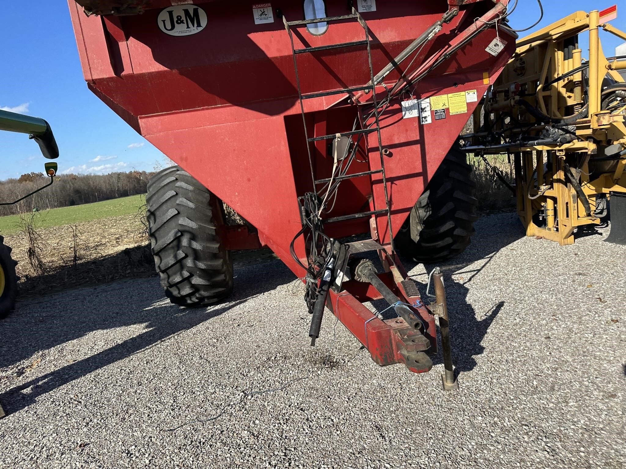  J&M 750-14 Grain Cart