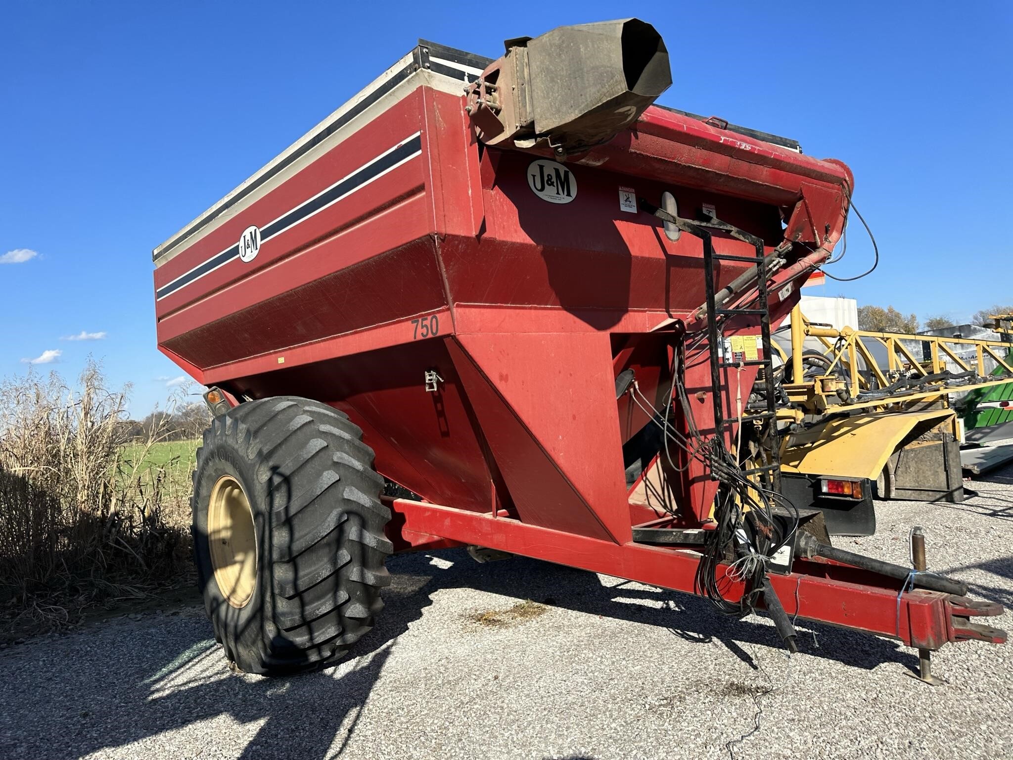  J&M 750-14 Grain Cart