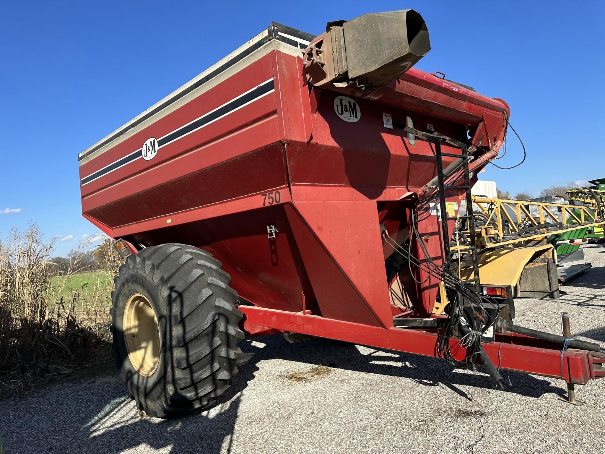  J&M 750-14 Grain Cart