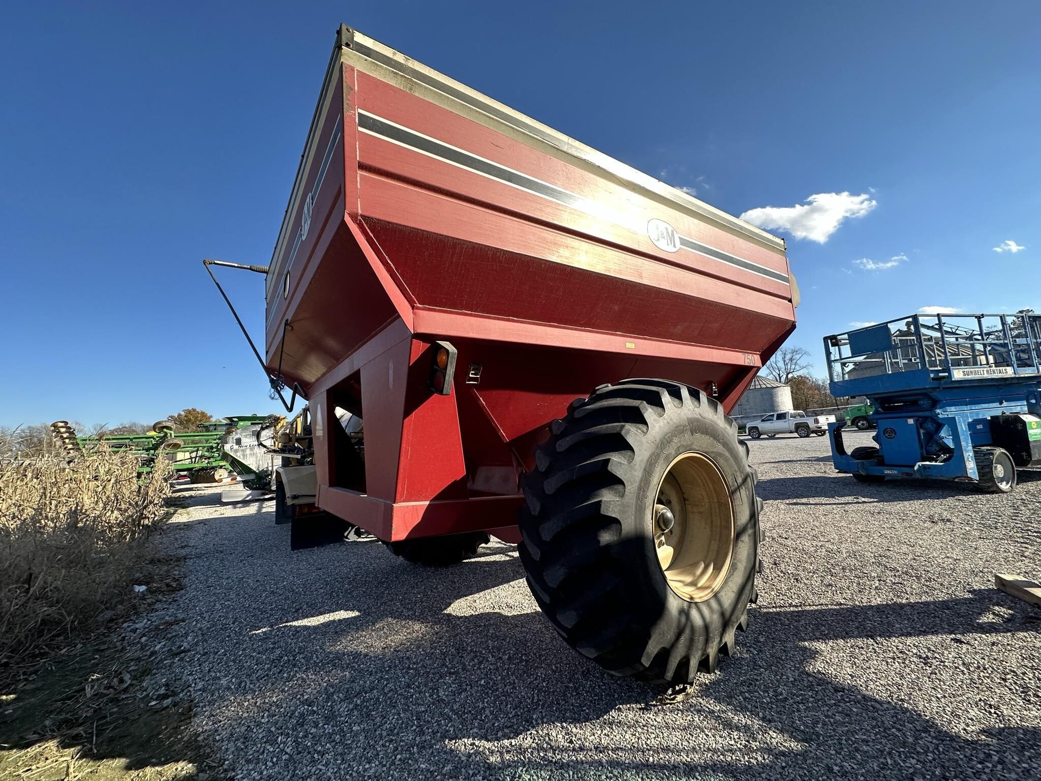  J&M 750-14 Grain Cart
