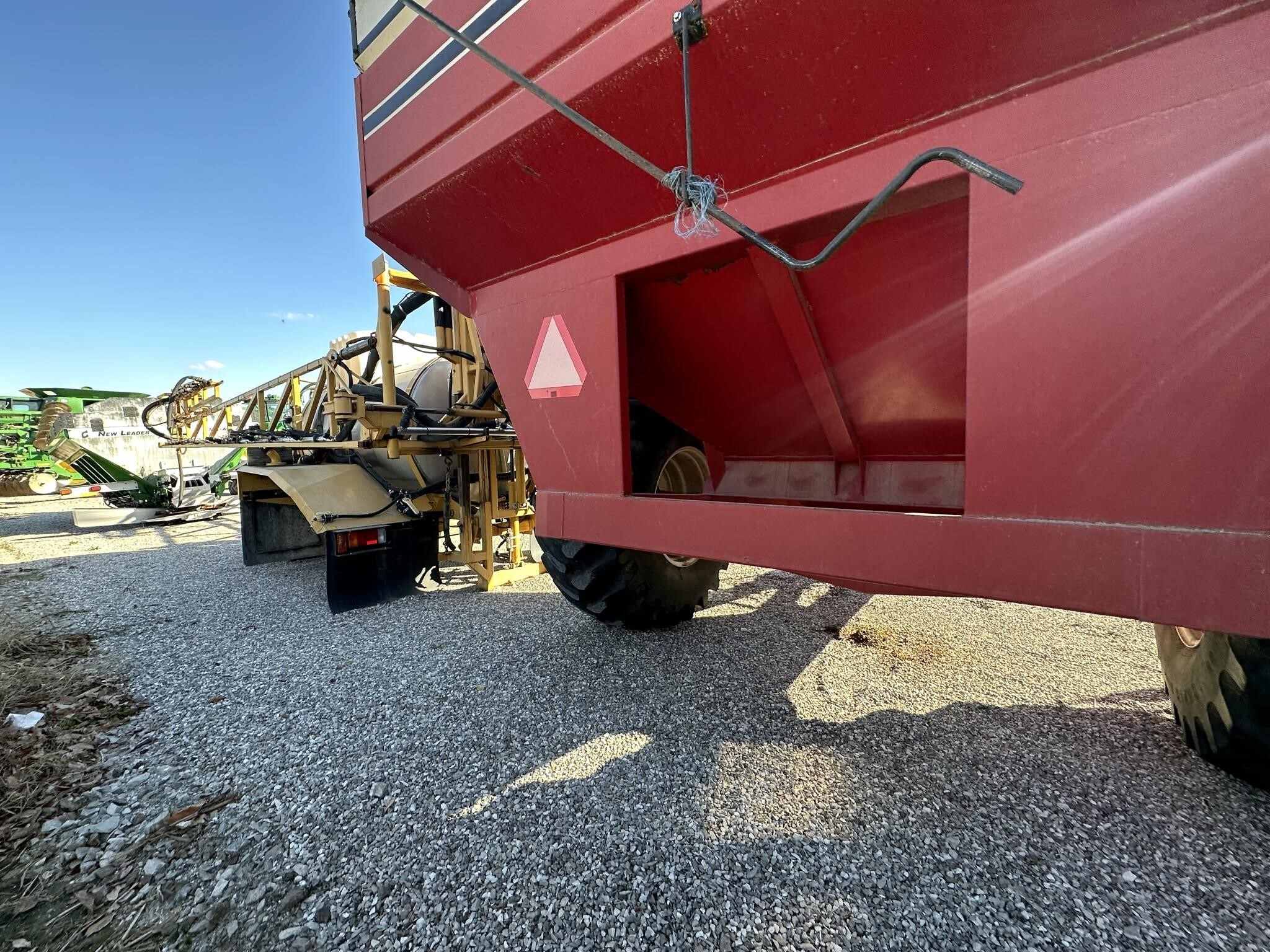  J&M 750-14 Grain Cart