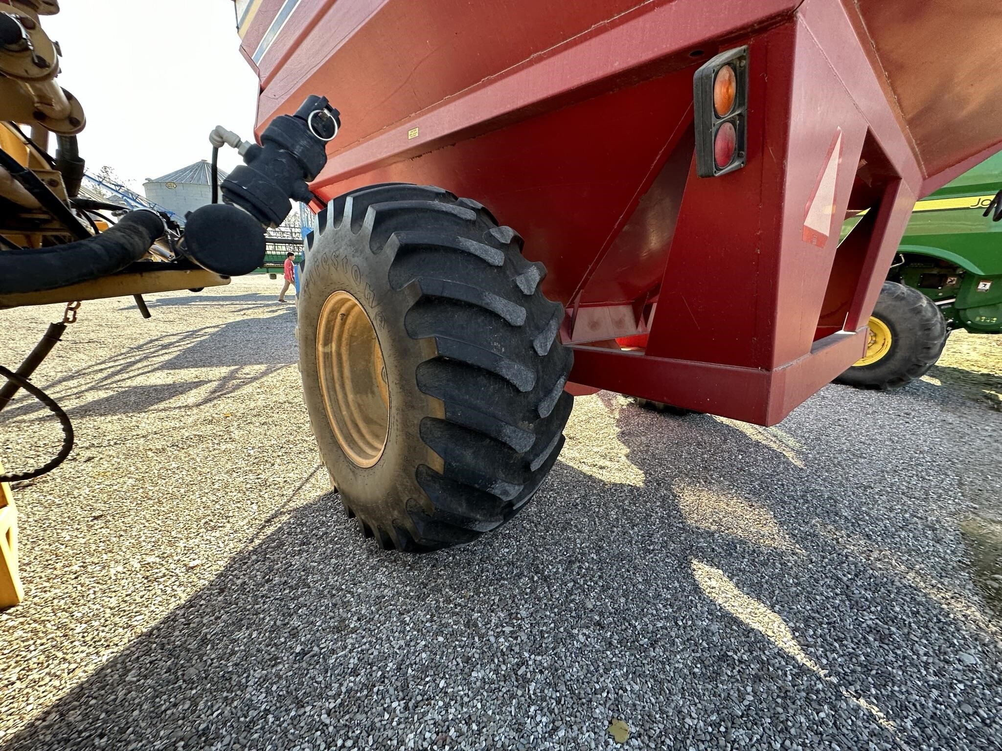  J&M 750-14 Grain Cart