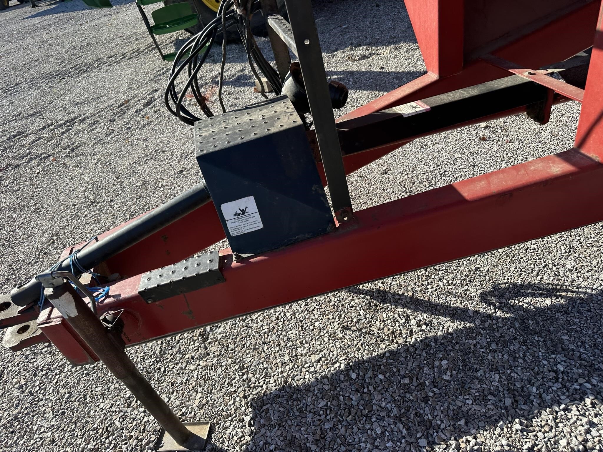  J&M 750-14 Grain Cart