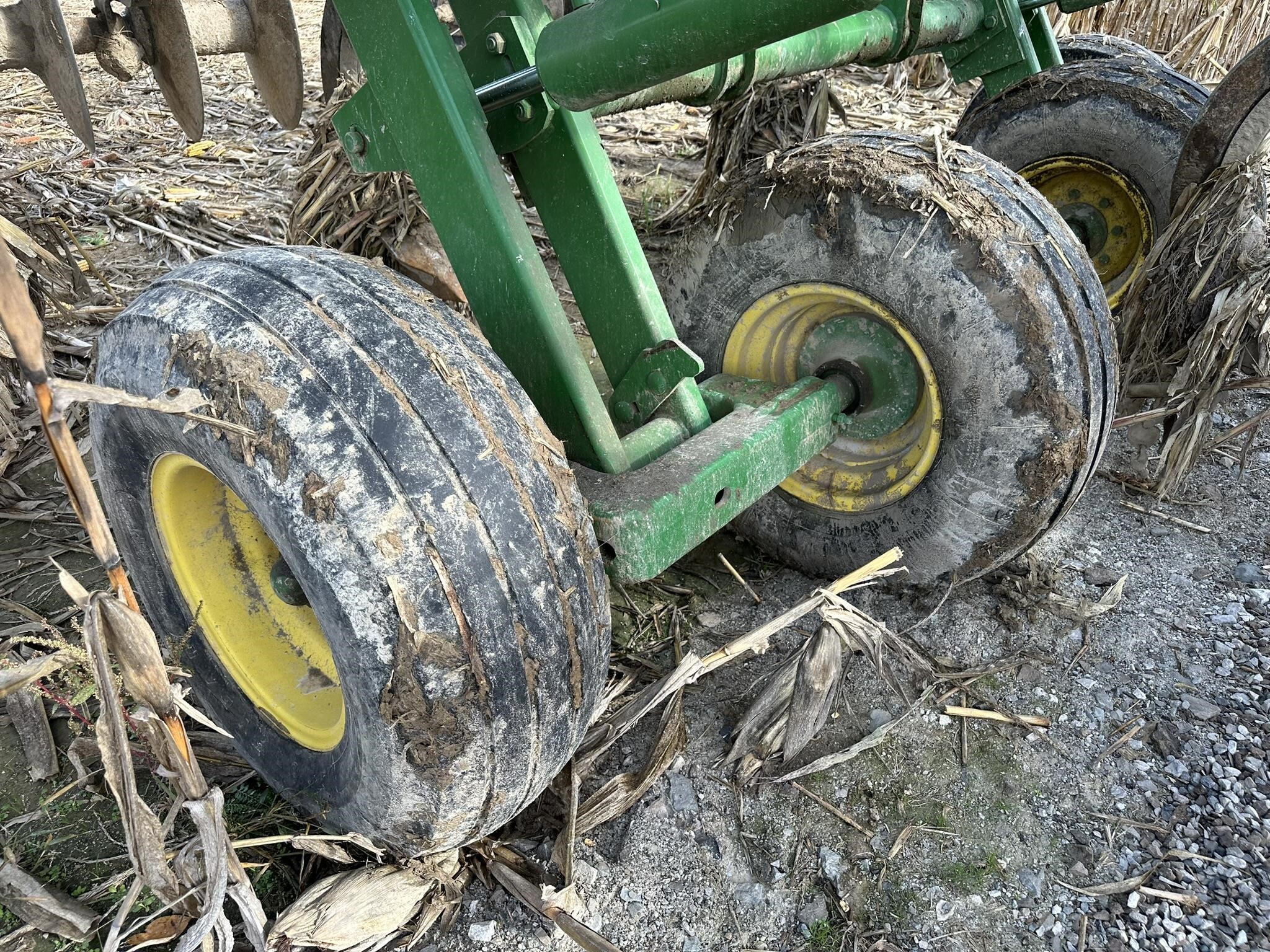 2008 John Deere 512 In-Line Ripper
