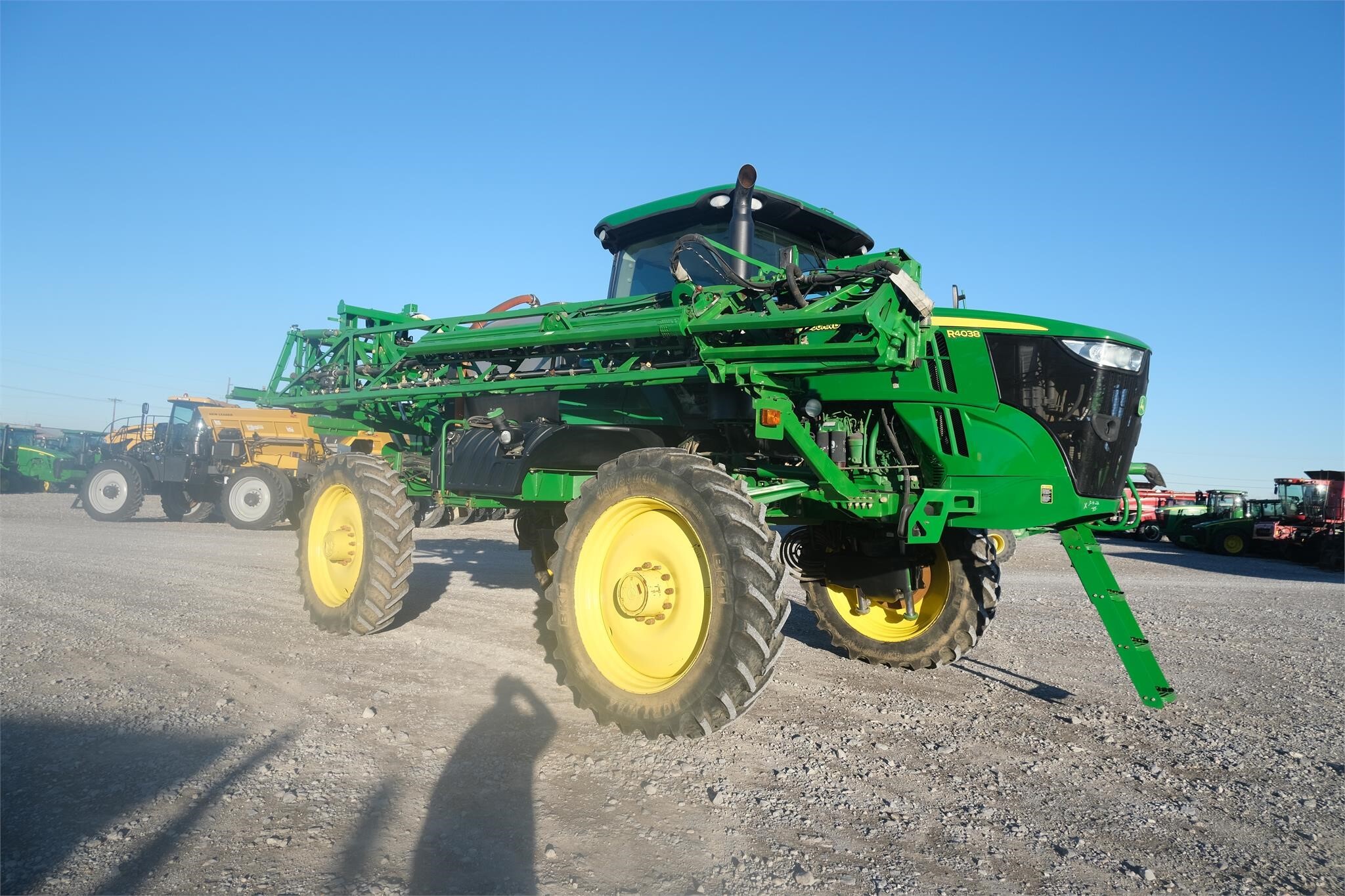 2014 John Deere R4038 Self-Propelled Sprayer