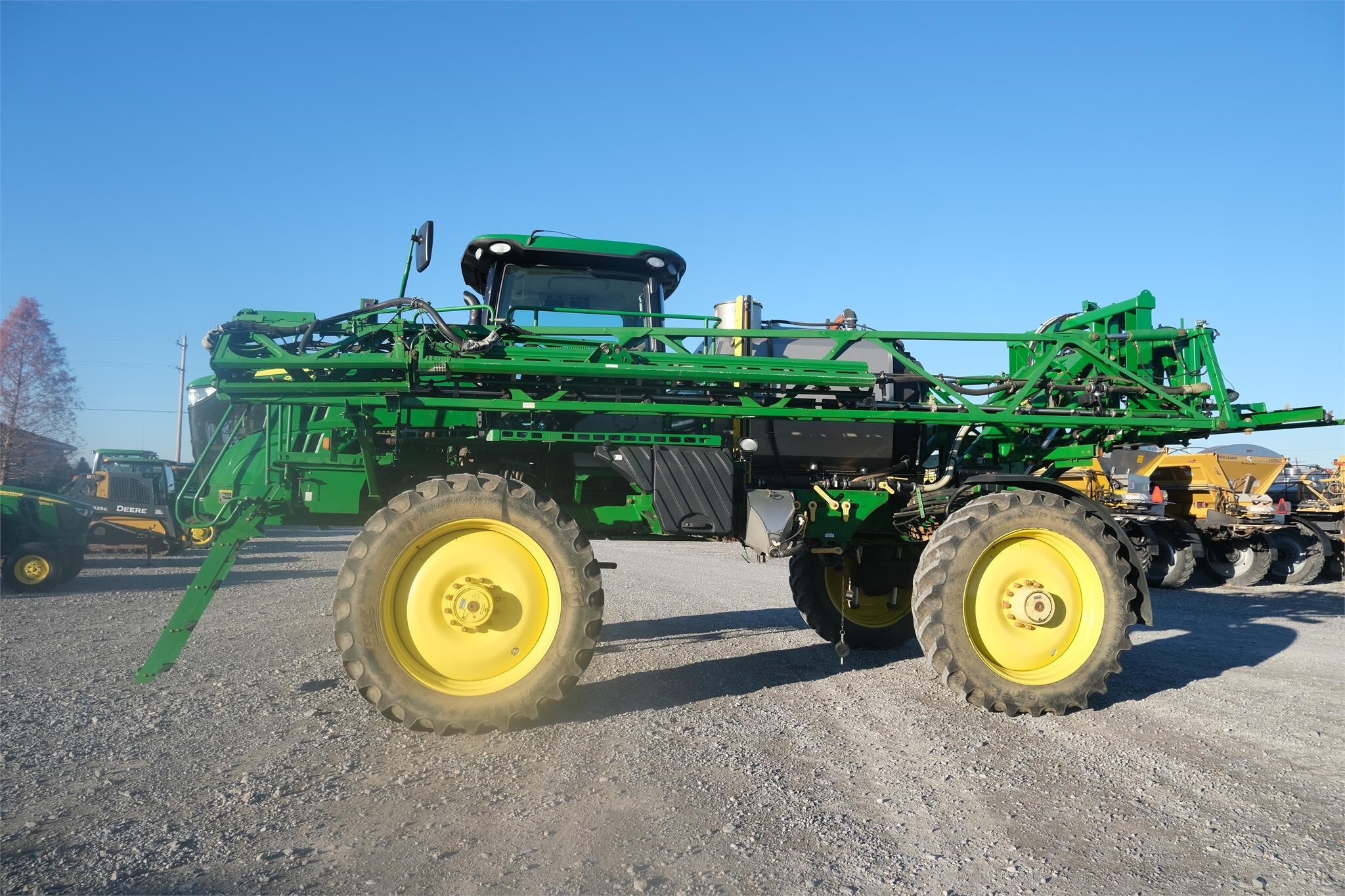 2014 John Deere R4038 Self-Propelled Sprayer