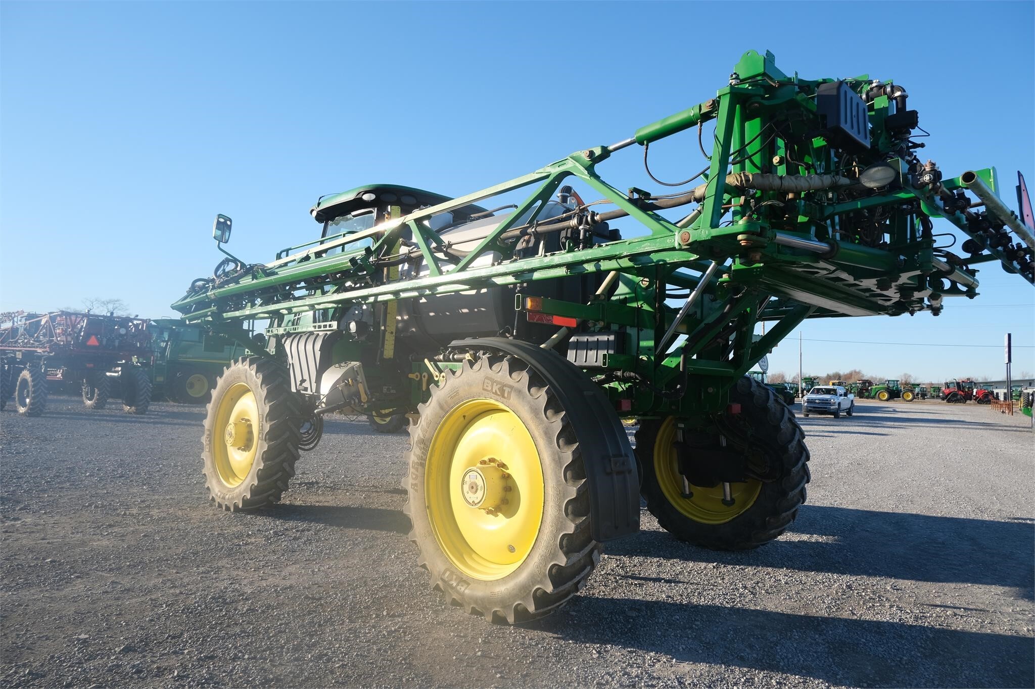 2014 John Deere R4038 Self-Propelled Sprayer