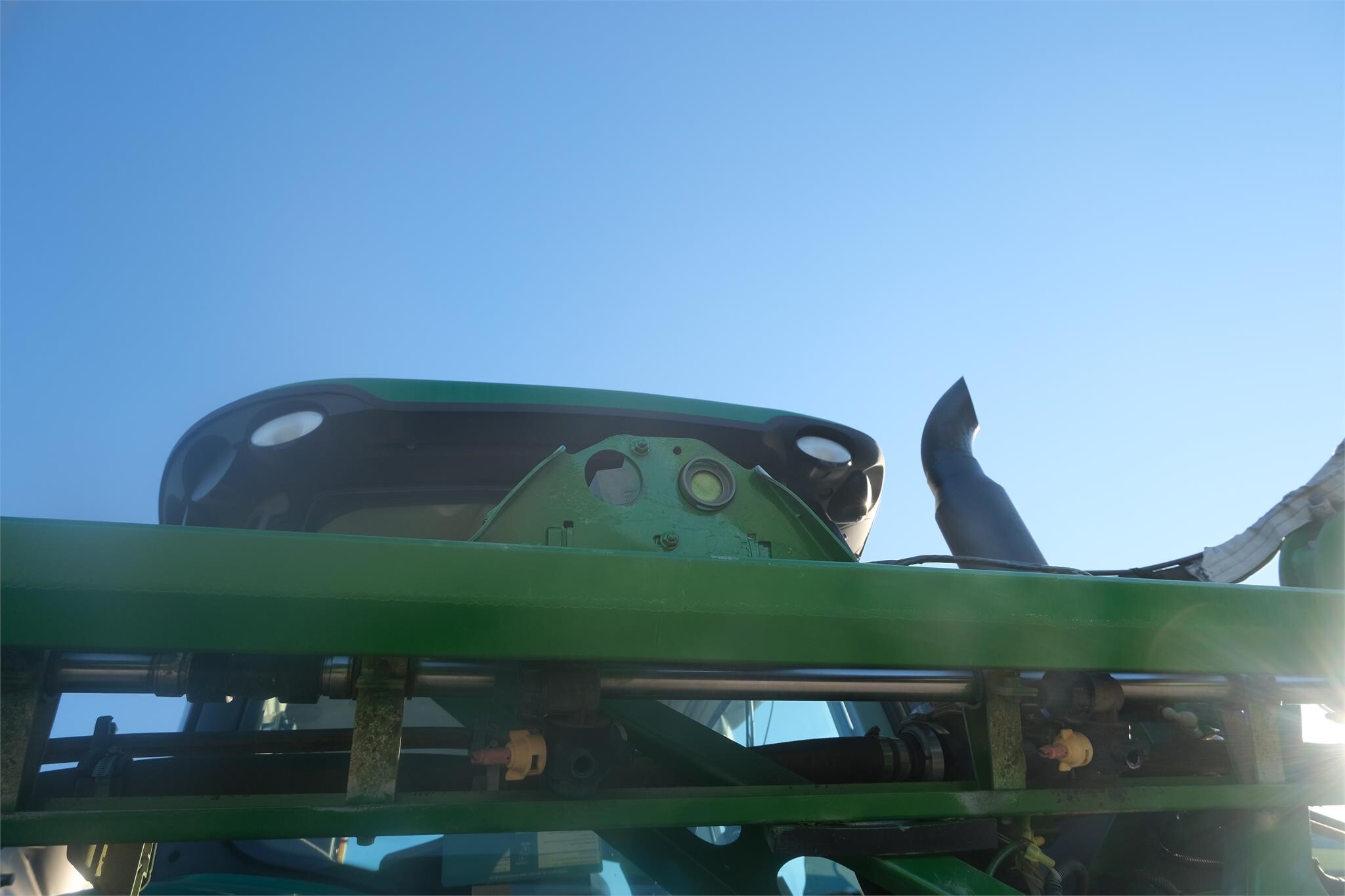 2014 John Deere R4038 Self-Propelled Sprayer