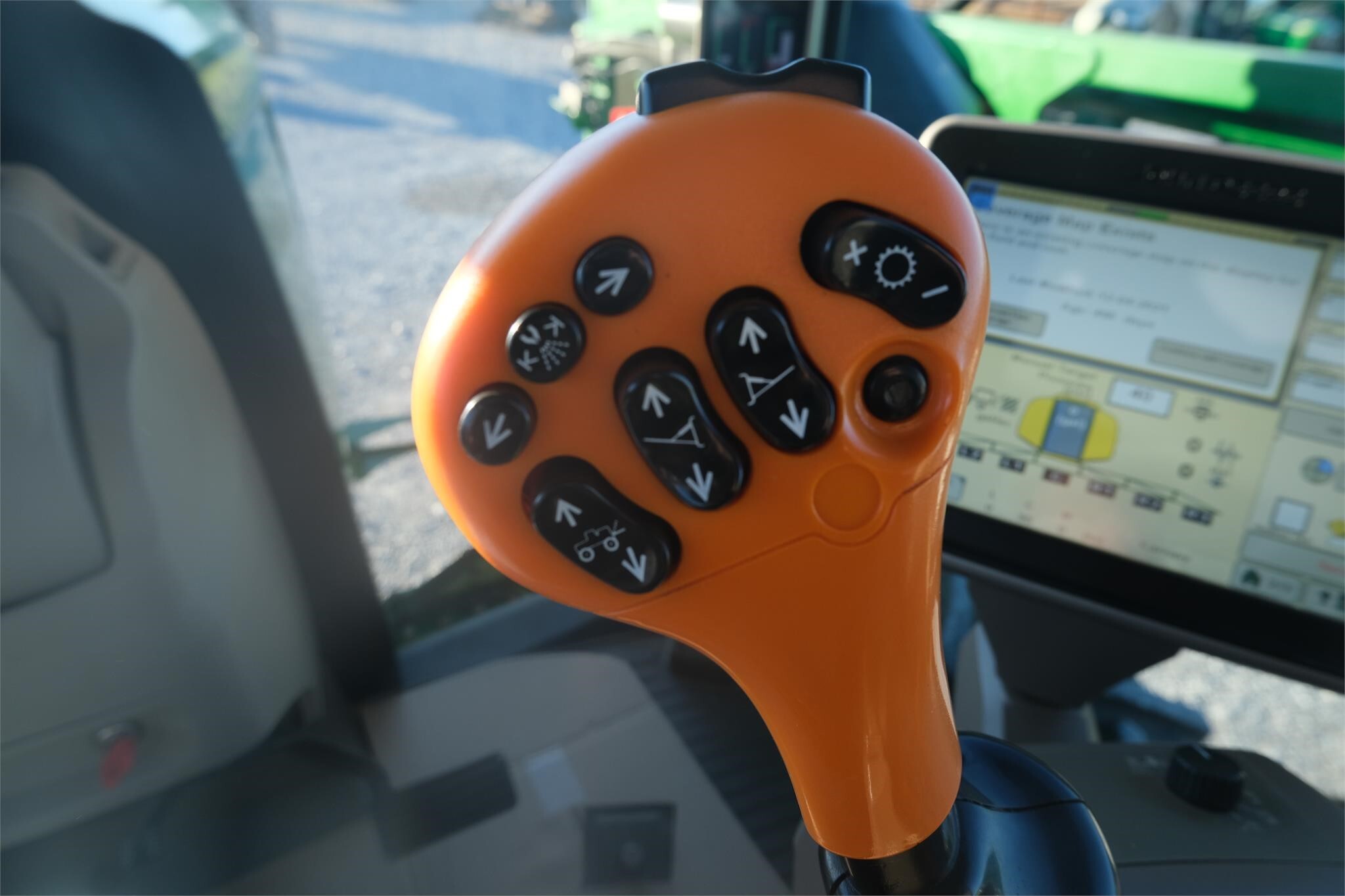 2014 John Deere R4038 Self-Propelled Sprayer