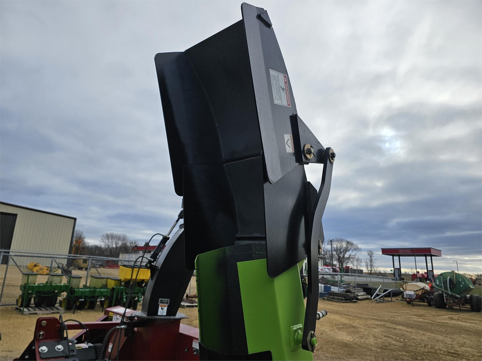  Schulte SDX960 Snow Blower