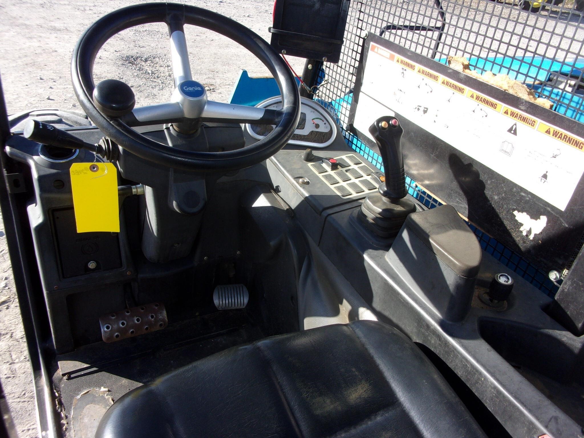2018 Genie GTH5519 Telehandler