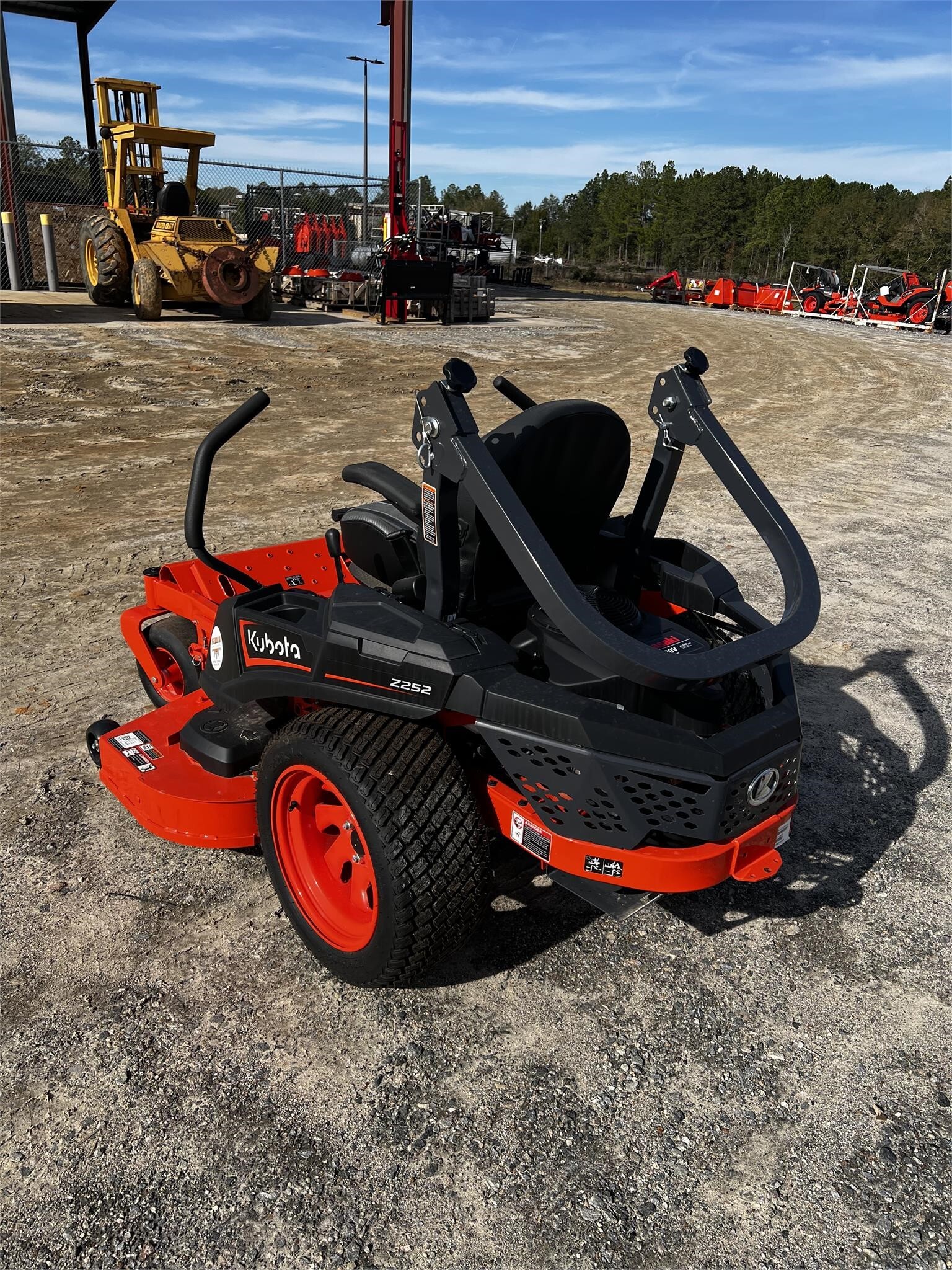 2026 Kubota Z252 Lawn Mower - $Call | Machinery Pete