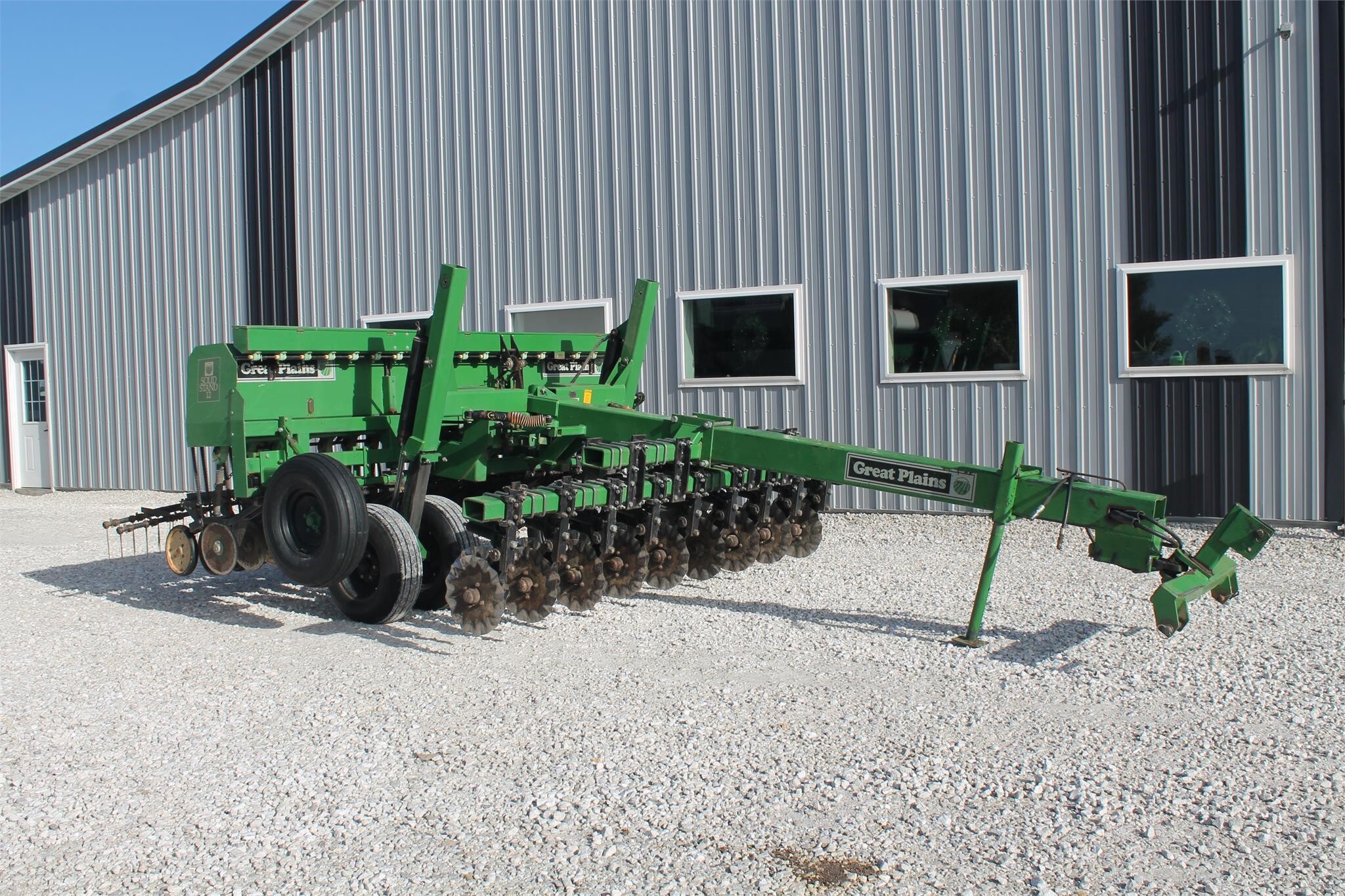 Great Plains Solid Stand 12 Drill 9,950 Machinery Pete