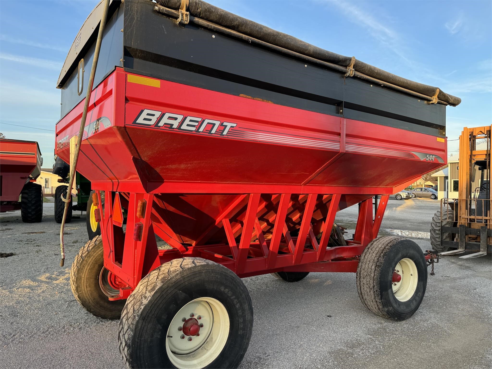  Brent 544 Gravity Wagon