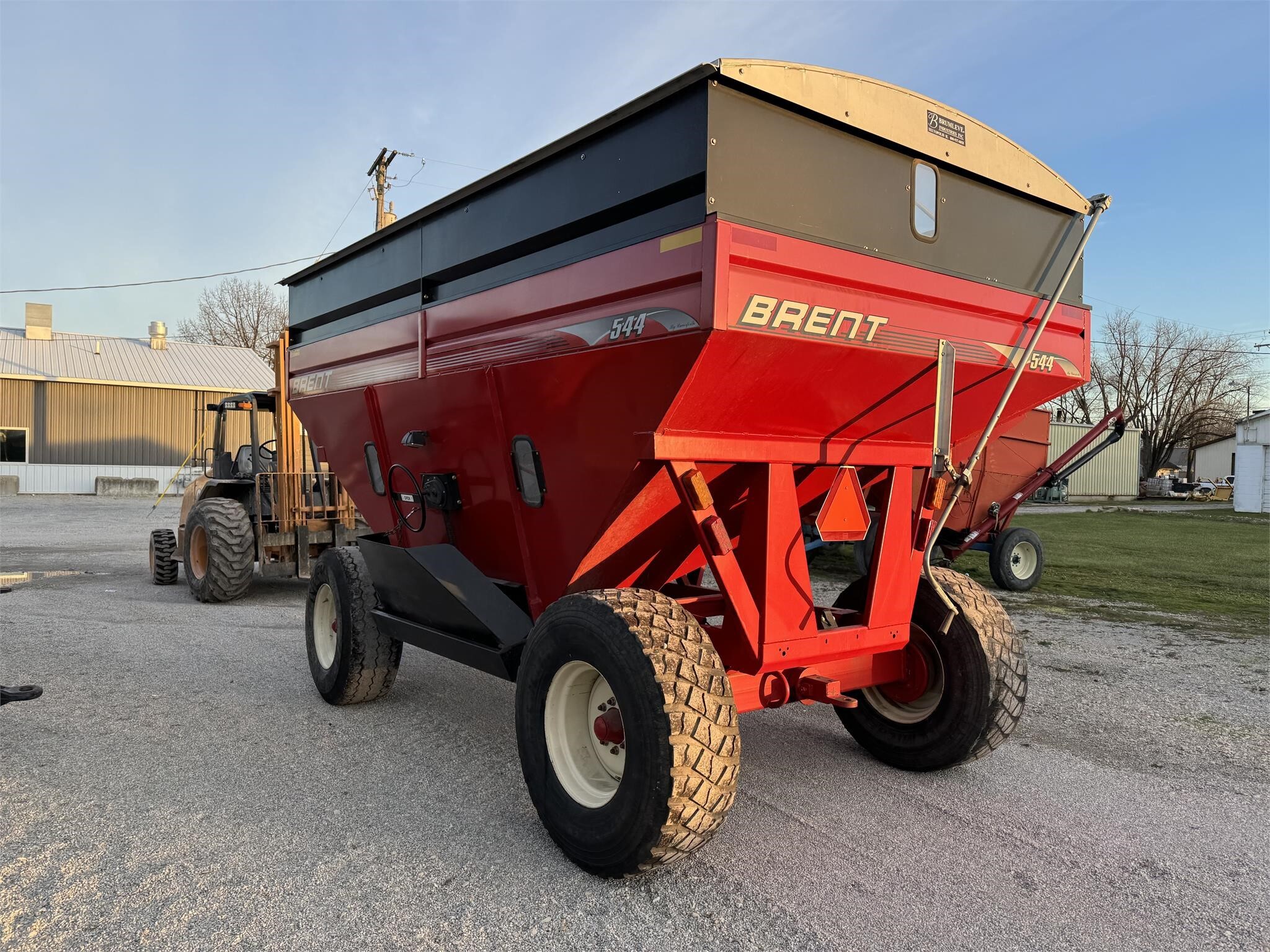  Brent 544 Gravity Wagon