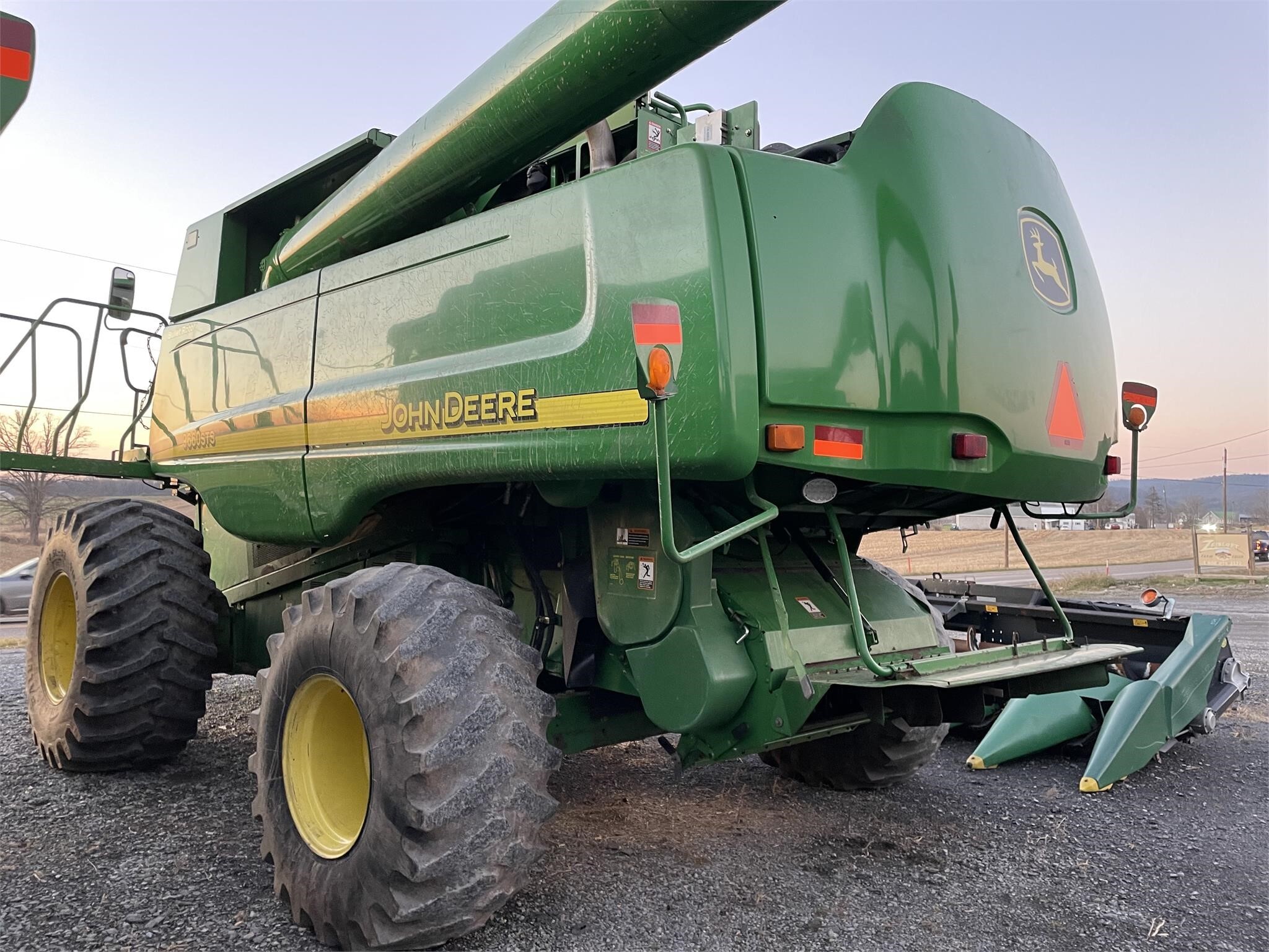 2007 John Deere 9660 STS Combine