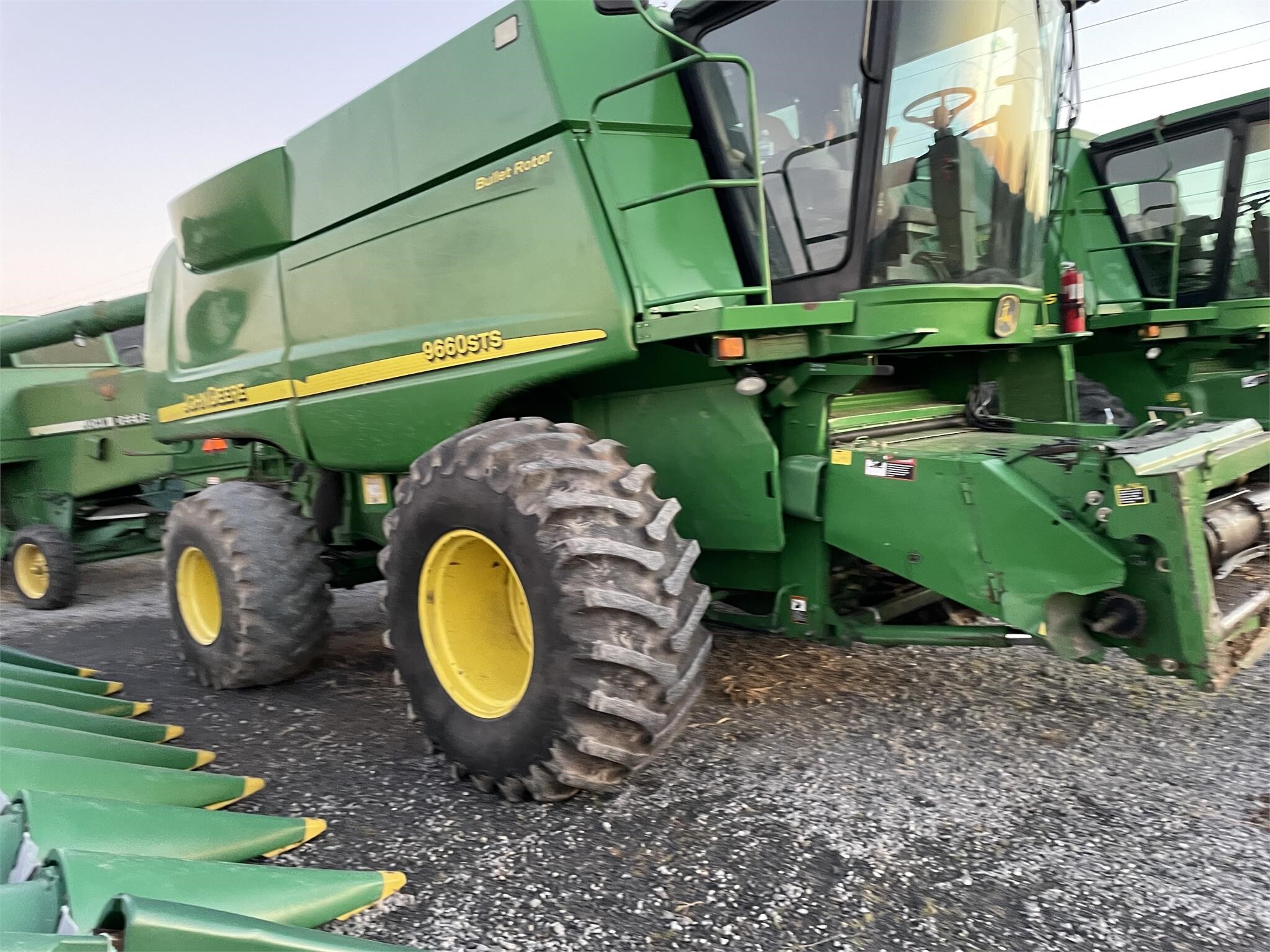 2007 John Deere 9660 STS Combine