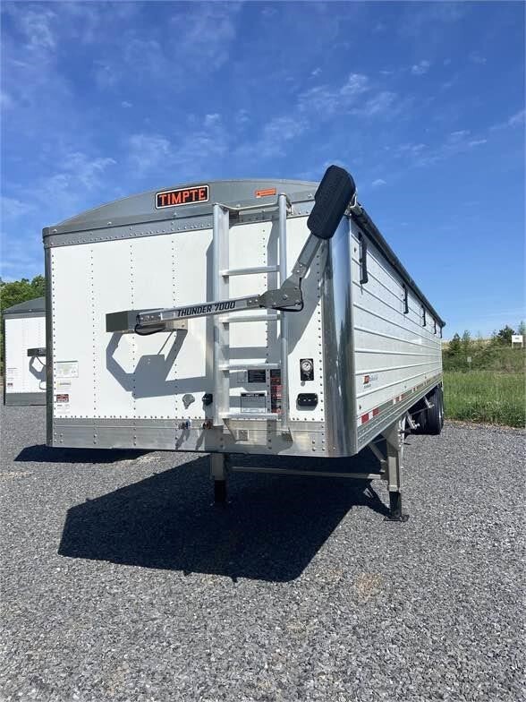 2025 Timpte Super Hopper Grain Trailer