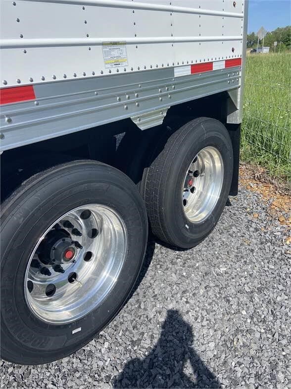 2025 Timpte Super Hopper Grain Trailer