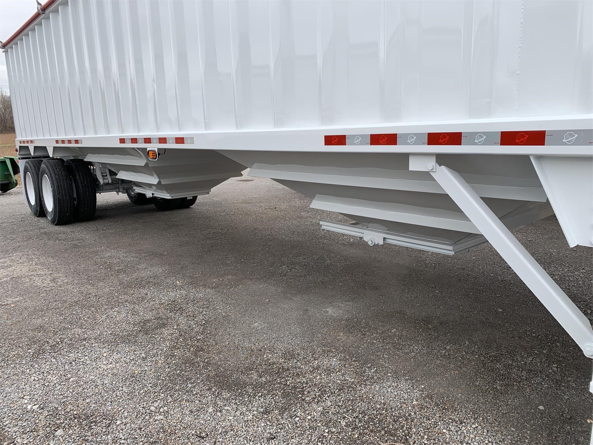 2024 Armor Lite 40FT Grain Trailer