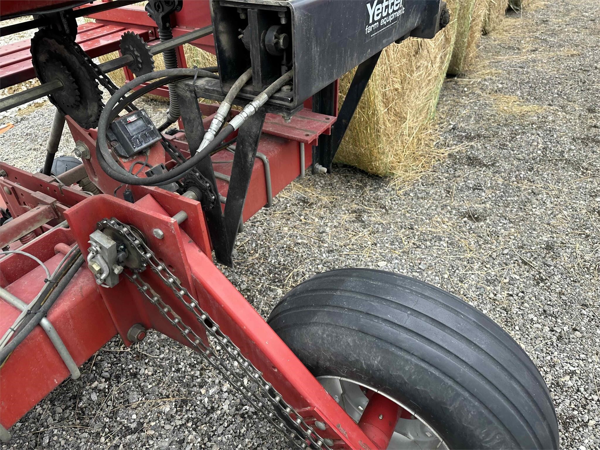 Case IH 5400 Drill 11,000 Machinery Pete