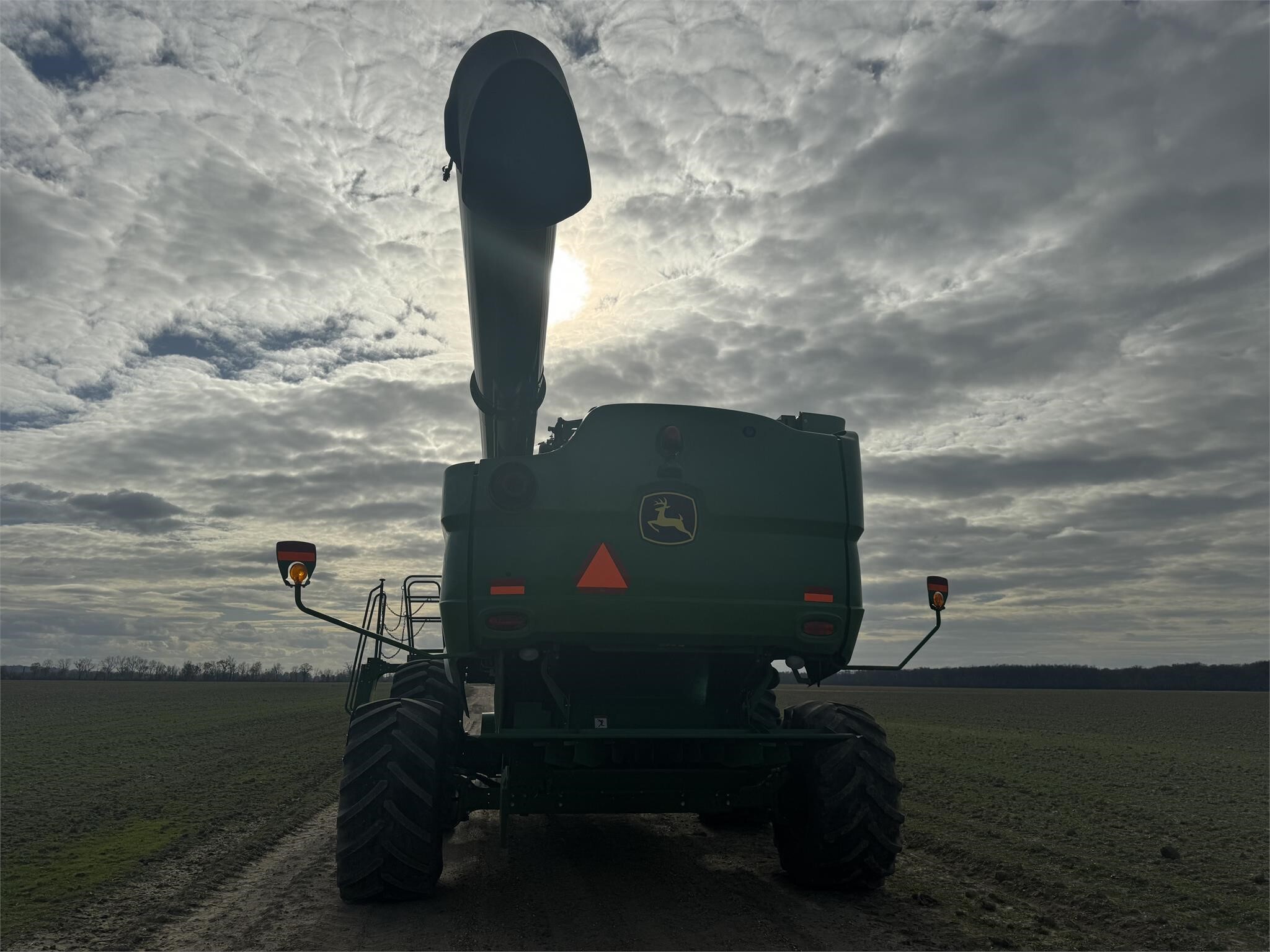 2015 John Deere S680 Combine