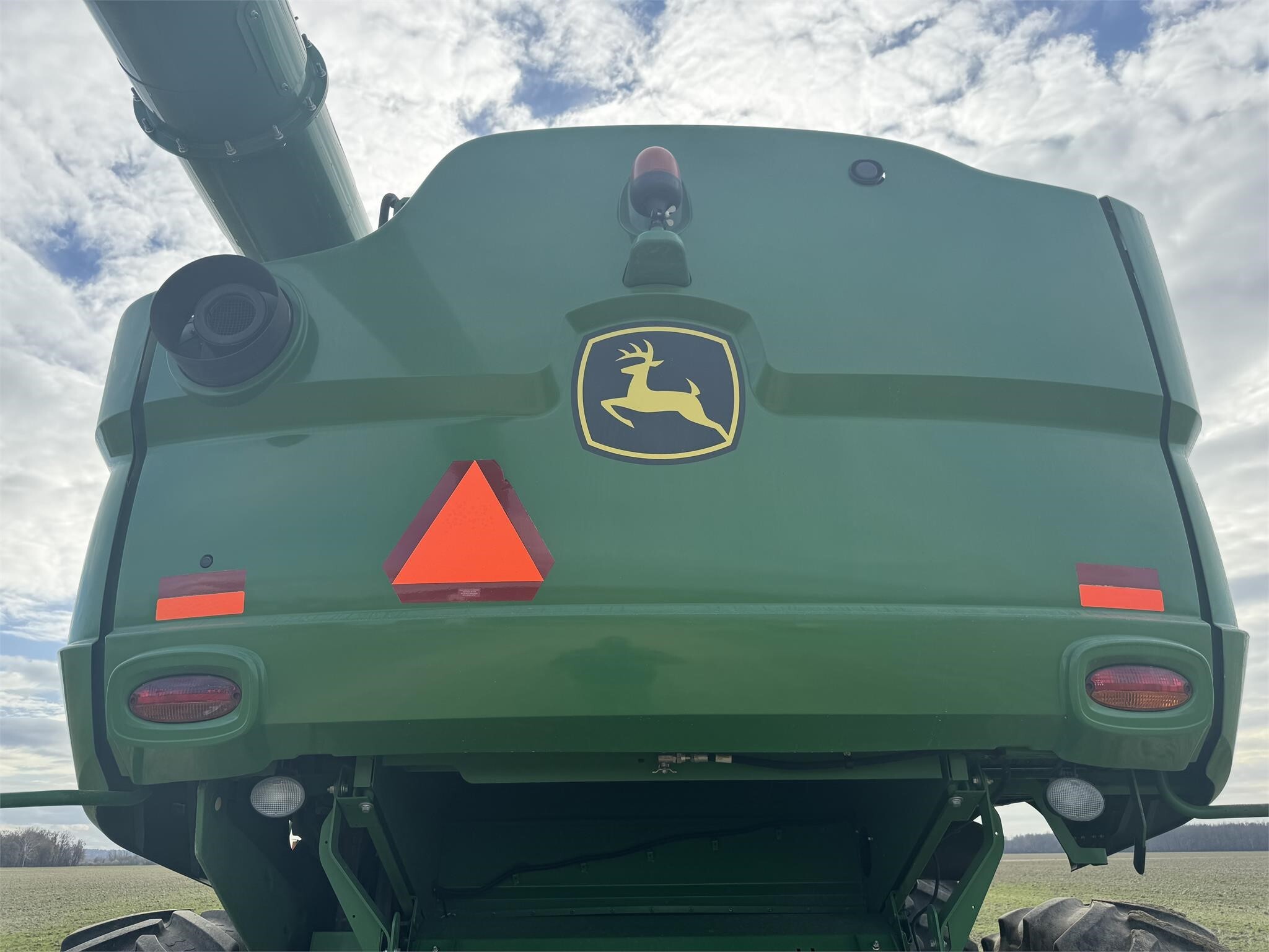 2015 John Deere S680 Combine