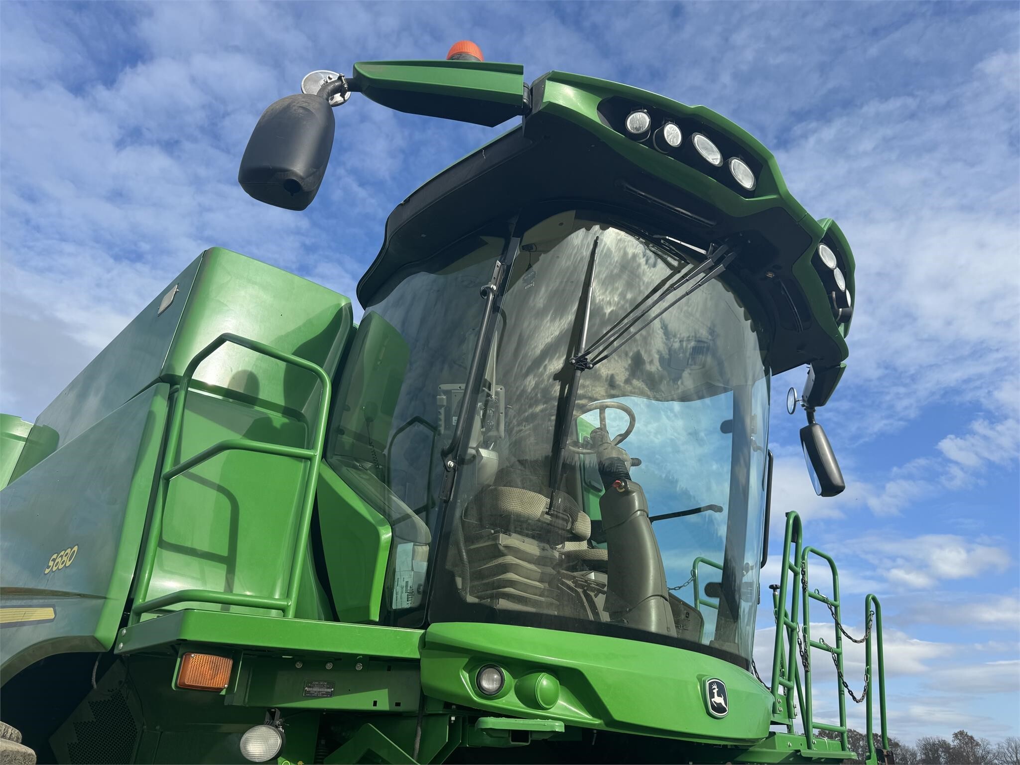 2015 John Deere S680 Combine