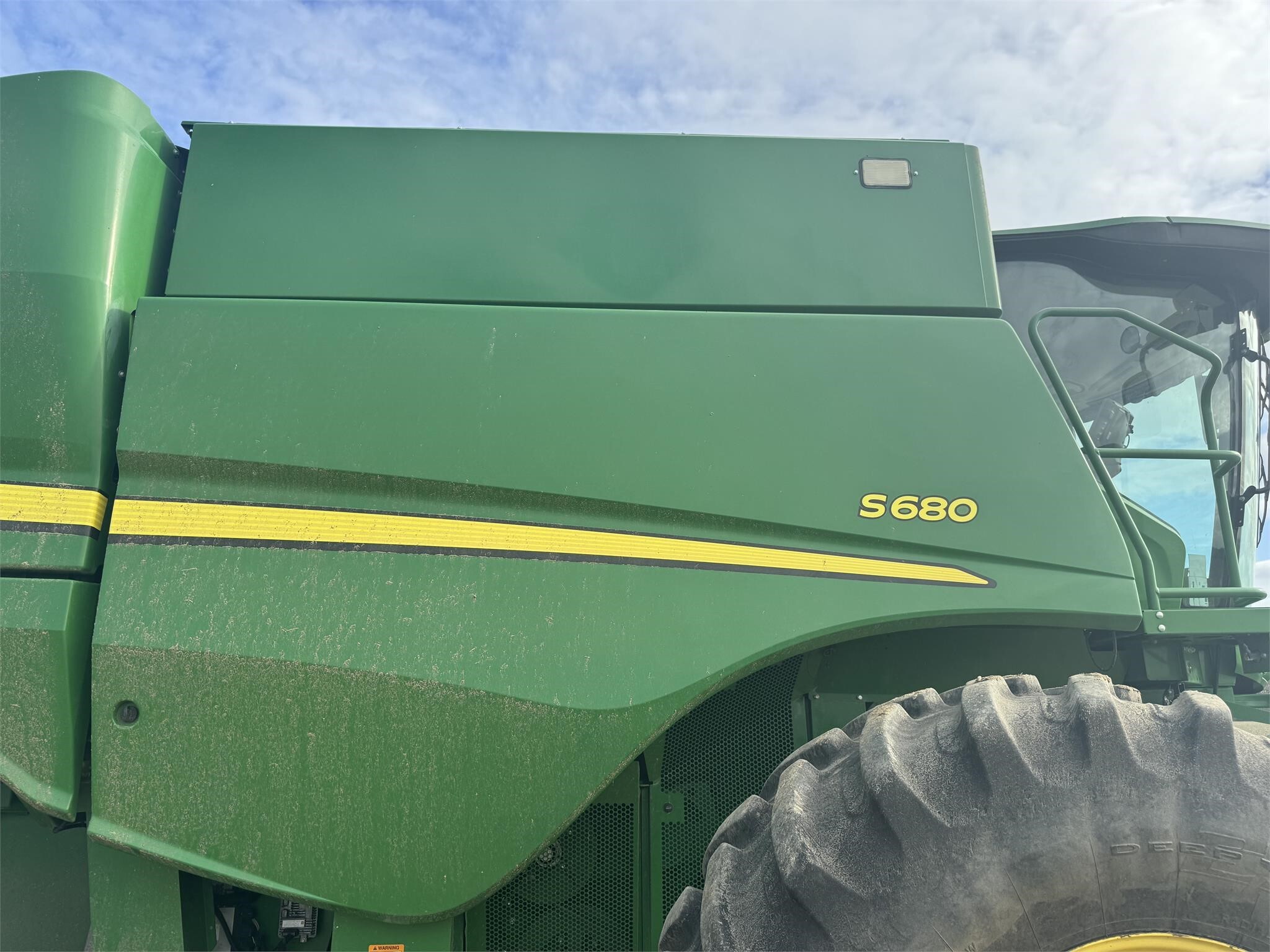 2015 John Deere S680 Combine